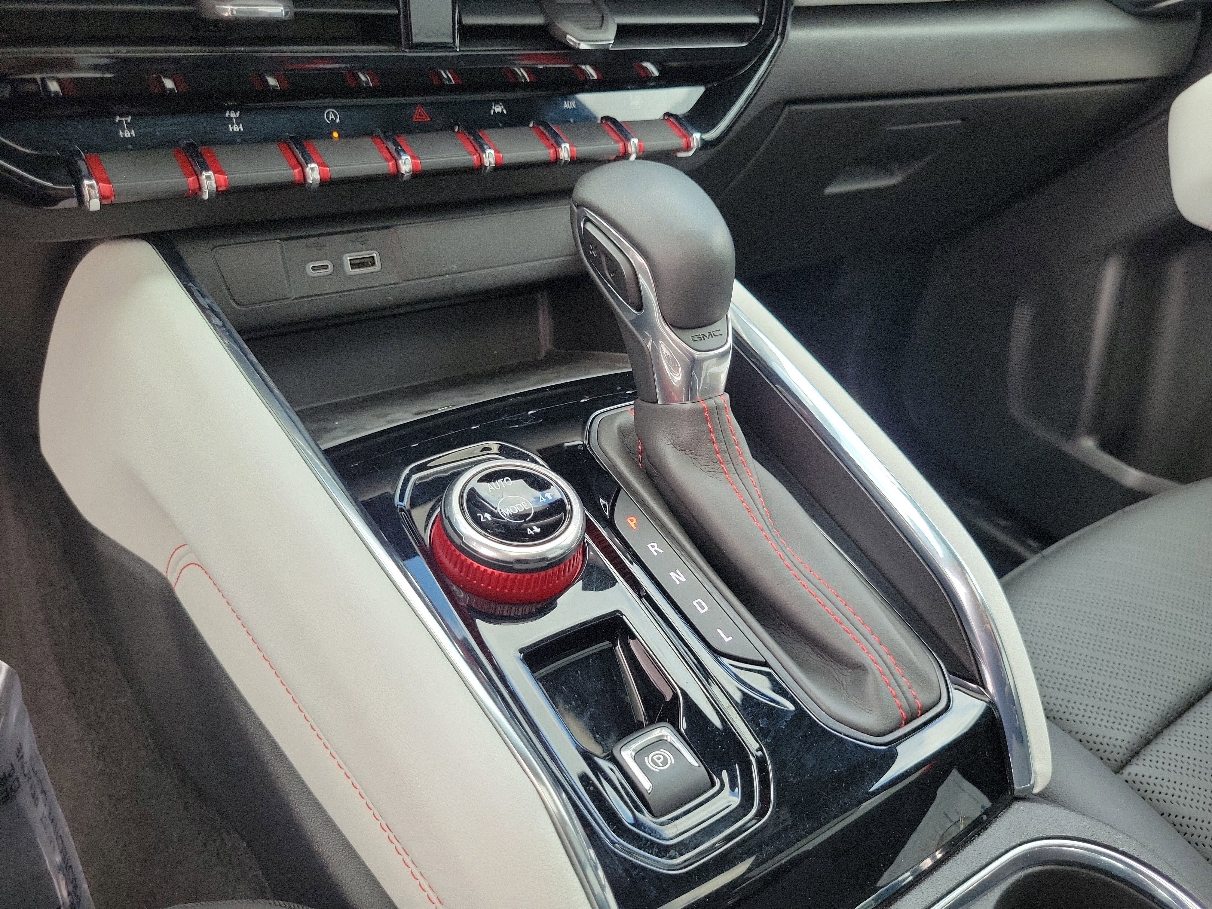 2023 GMC Canyon AT4X