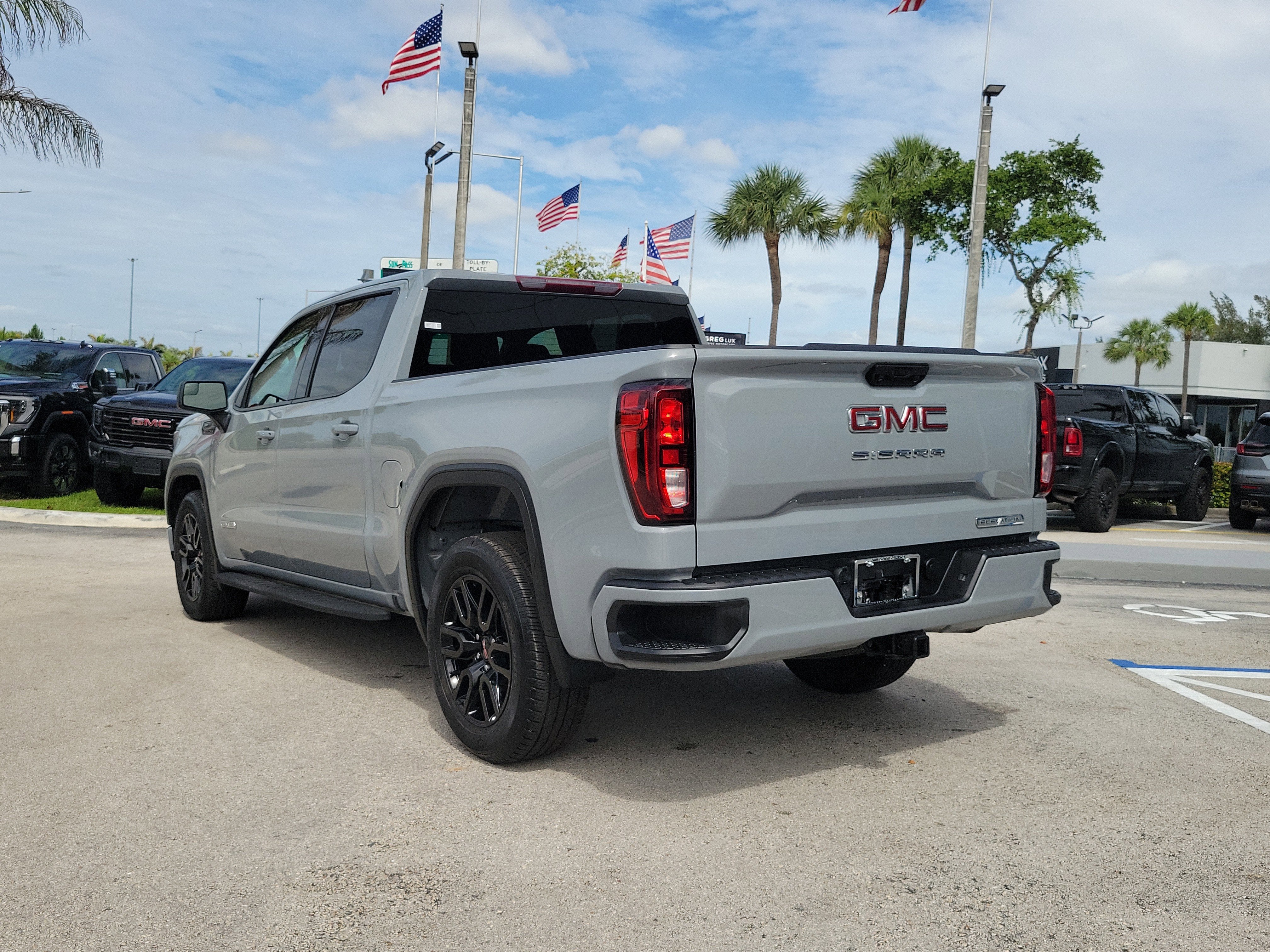 2024 GMC Sierra 1500 Elevation