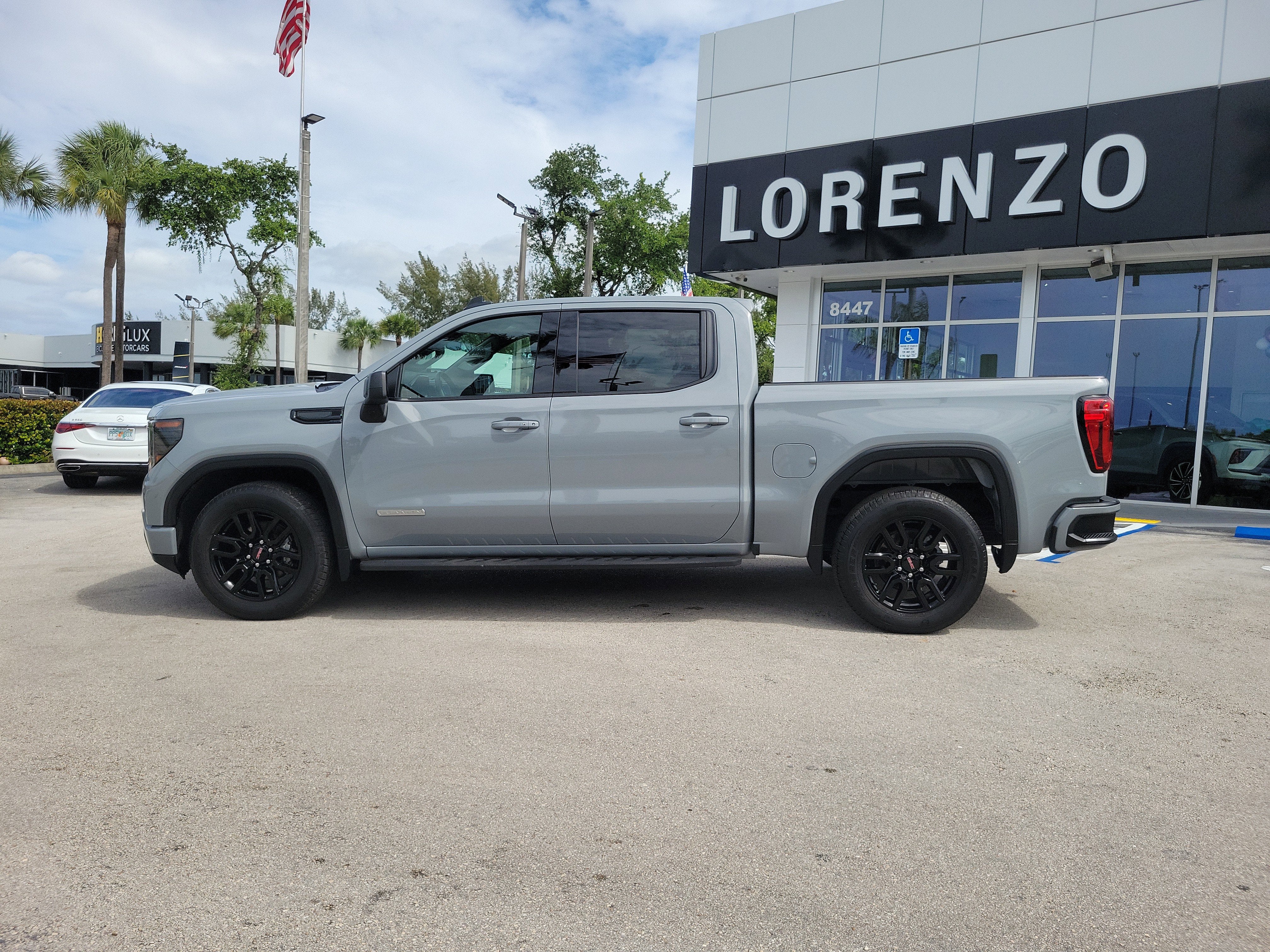 2024 GMC Sierra 1500 Elevation