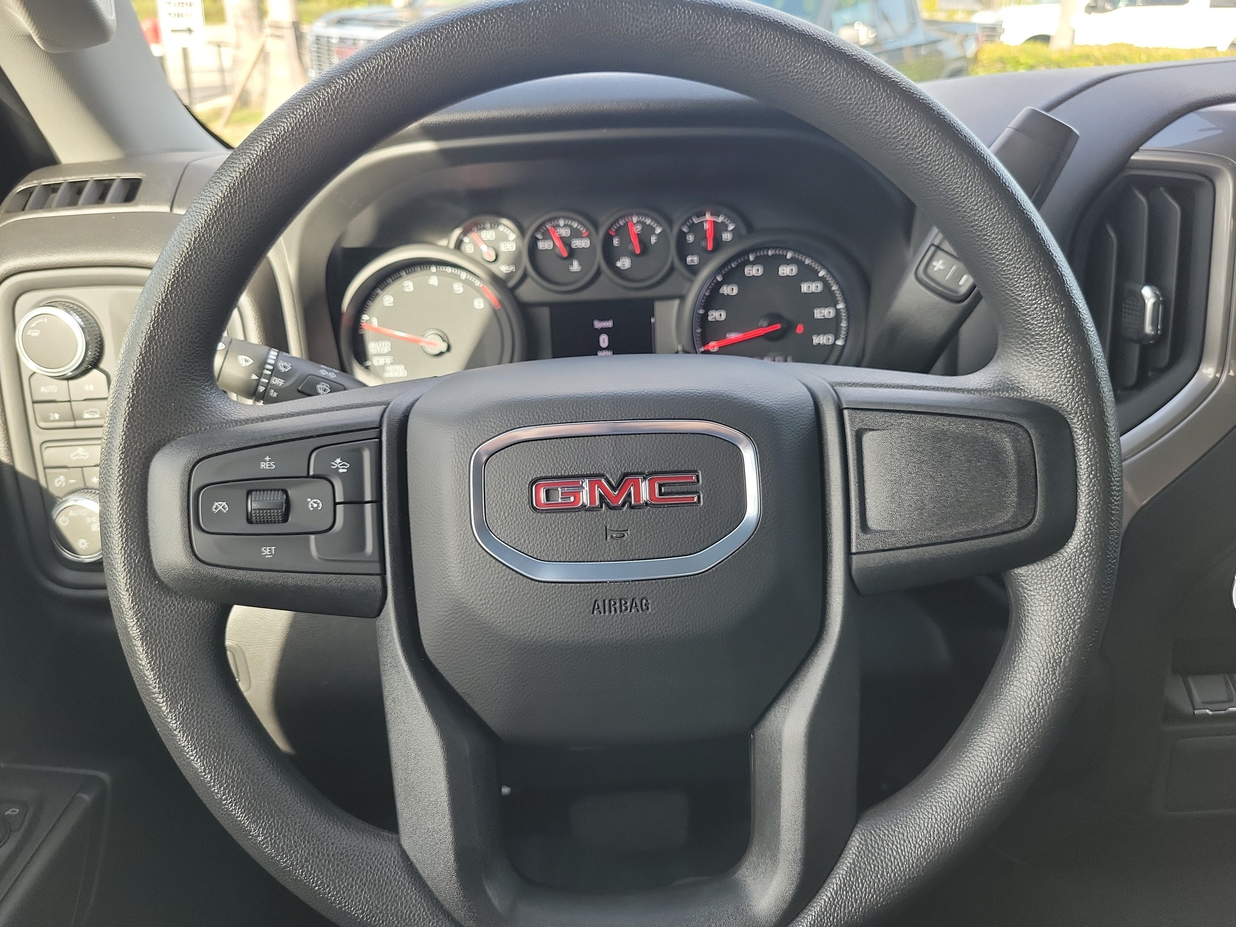 2025 GMC Sierra 1500 Pro