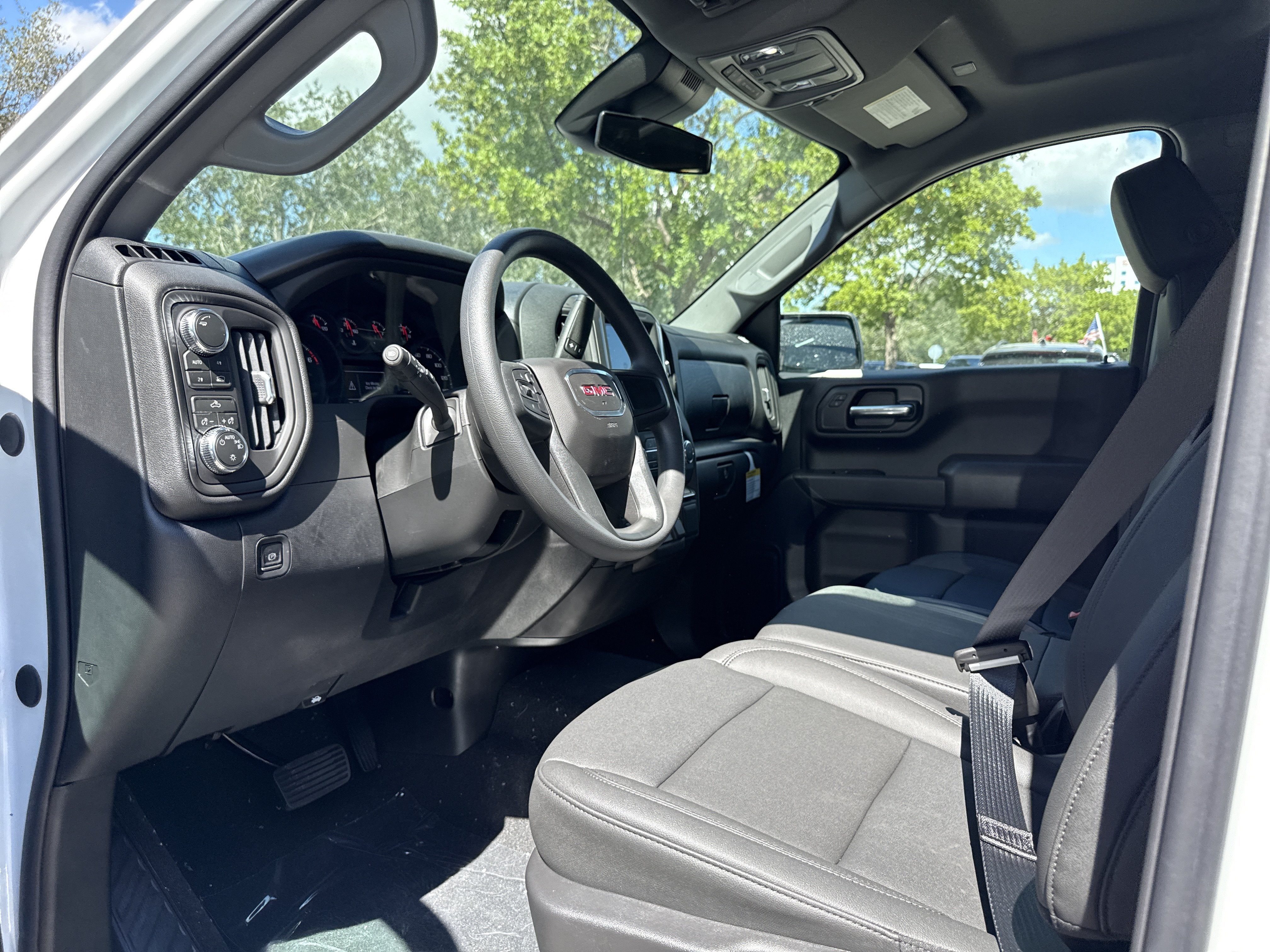2026 GMC Sierra 1500 Pro - Photo 8