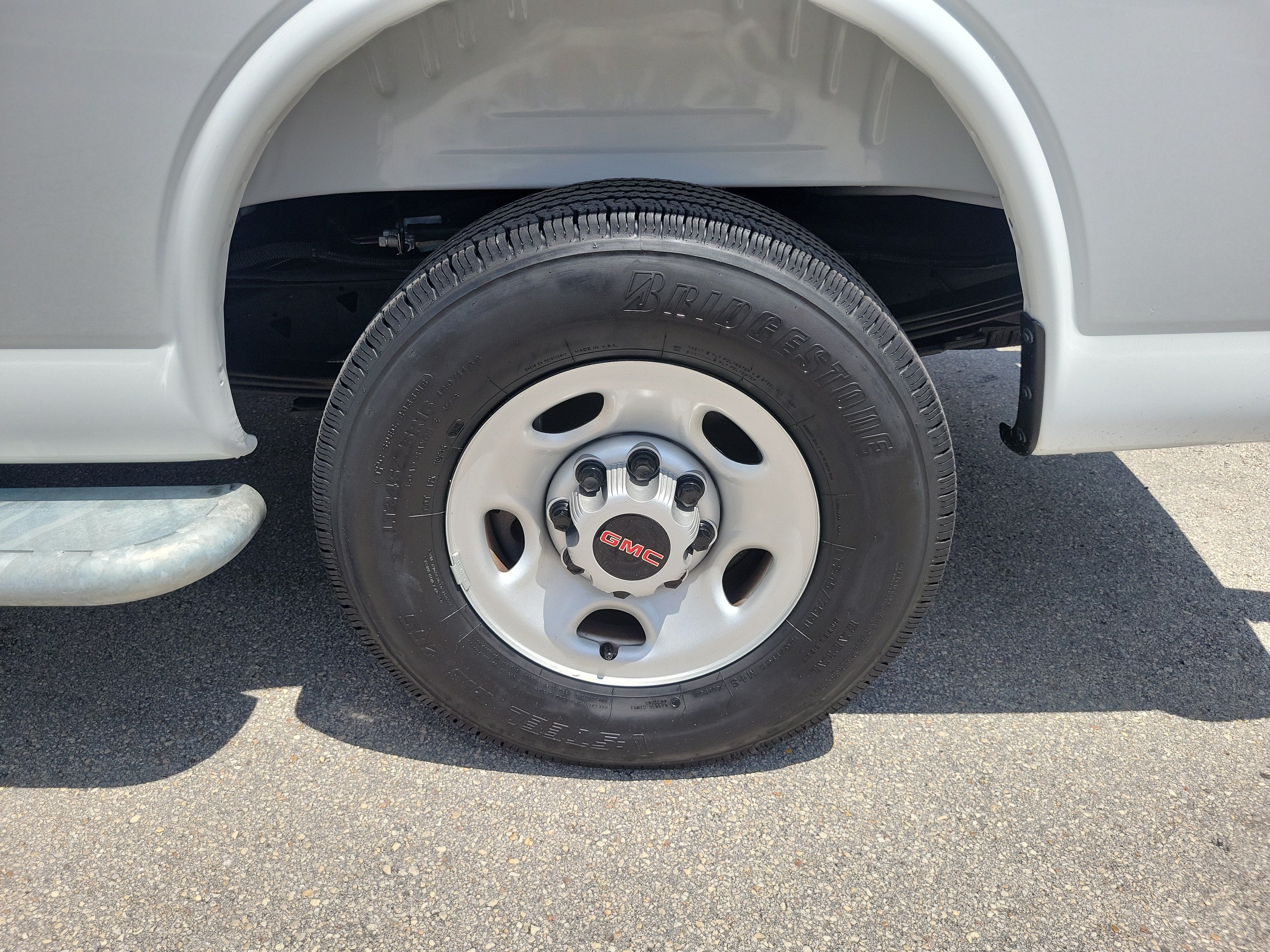 2025 GMC Savana Cargo Work Van