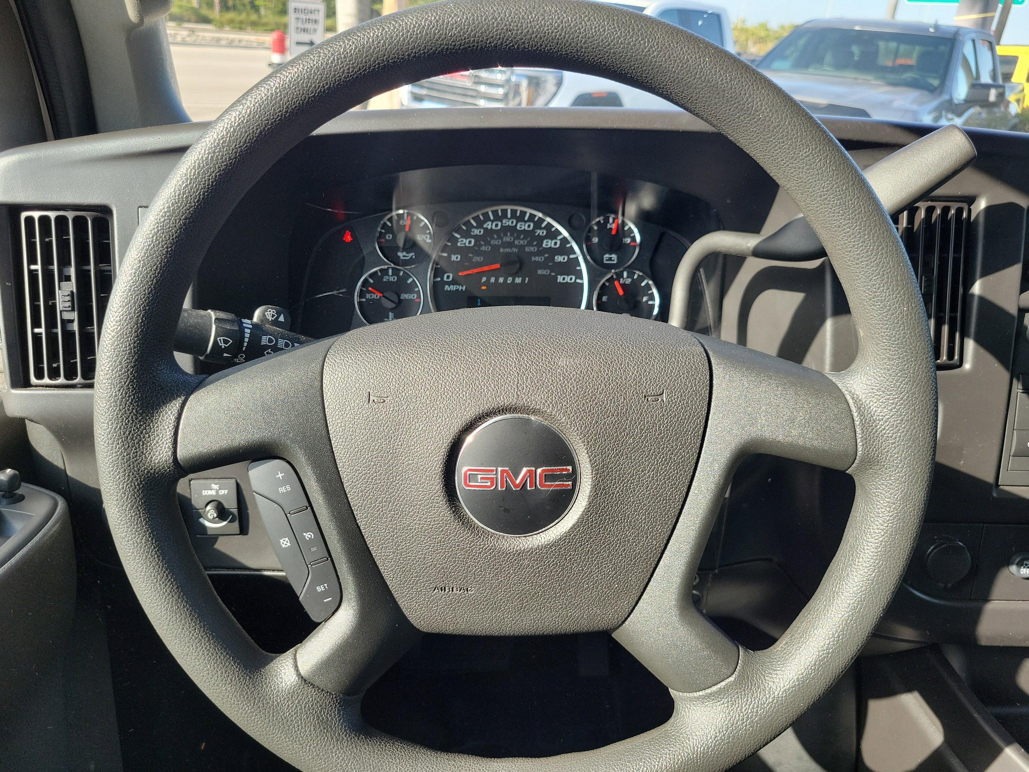 2024 GMC Savana Cargo 2500 Work Van