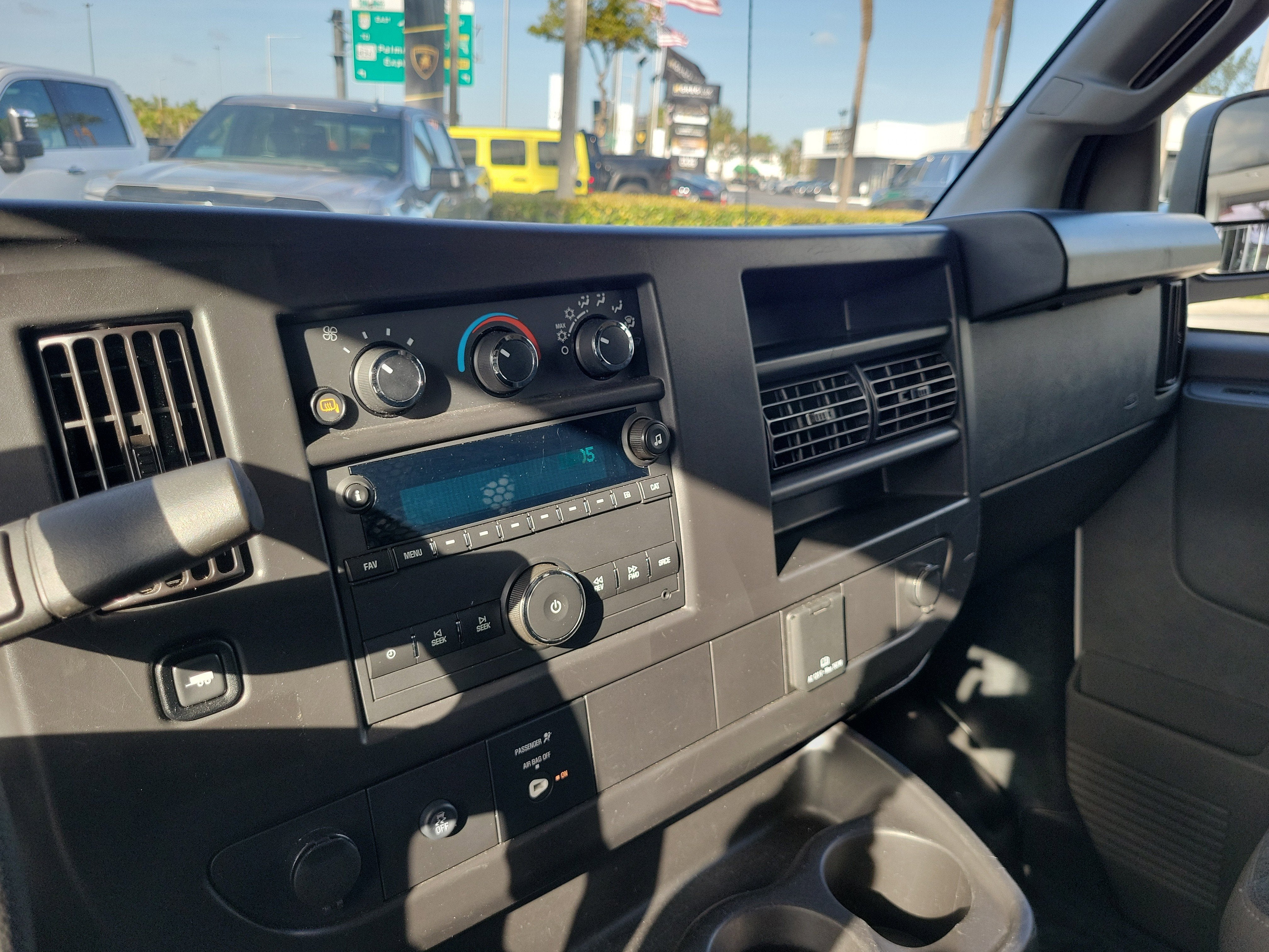 2024 GMC Savana Cargo 2500 Work Van