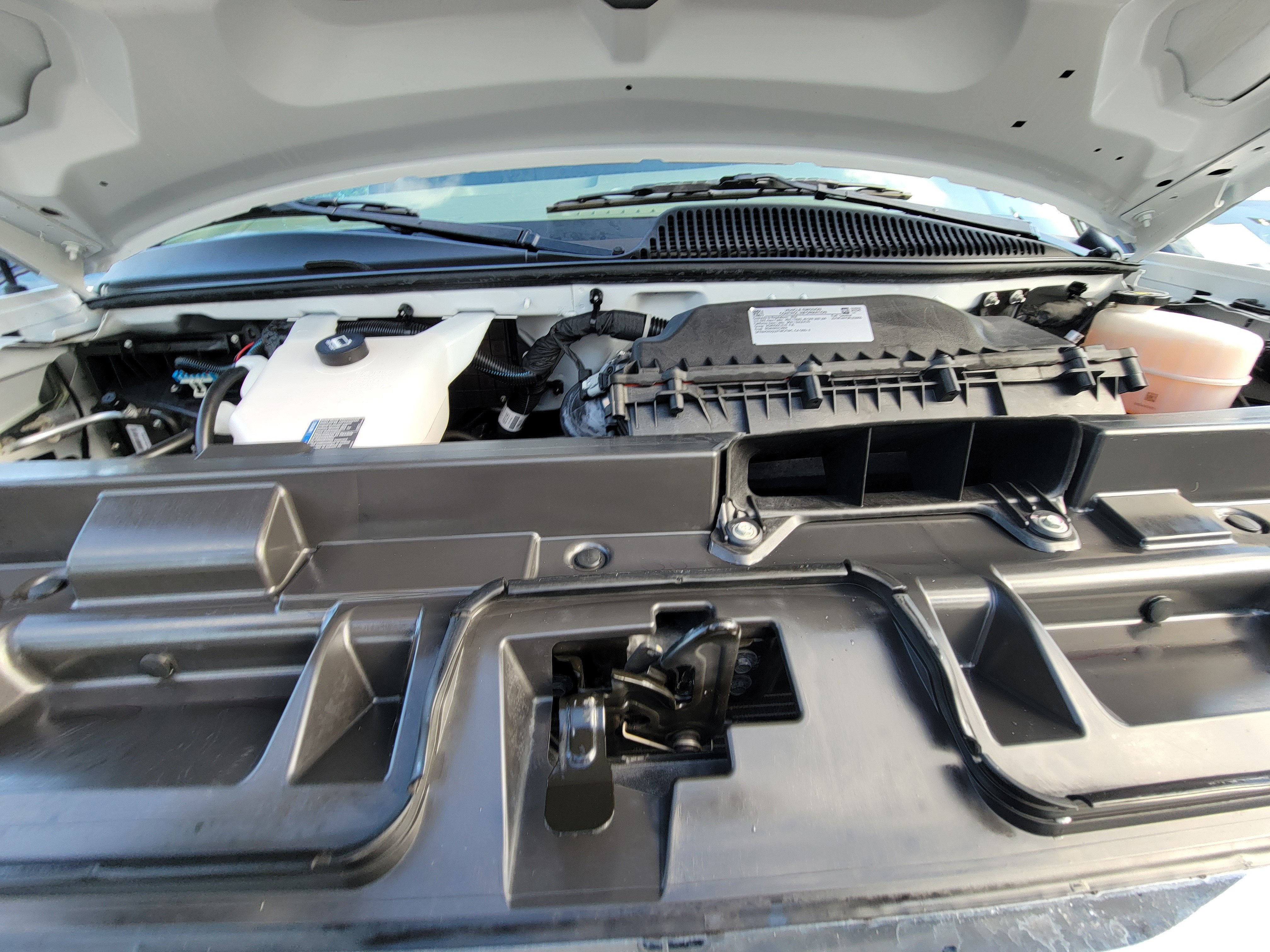 2024 GMC Savana Cargo 2500 Work Van