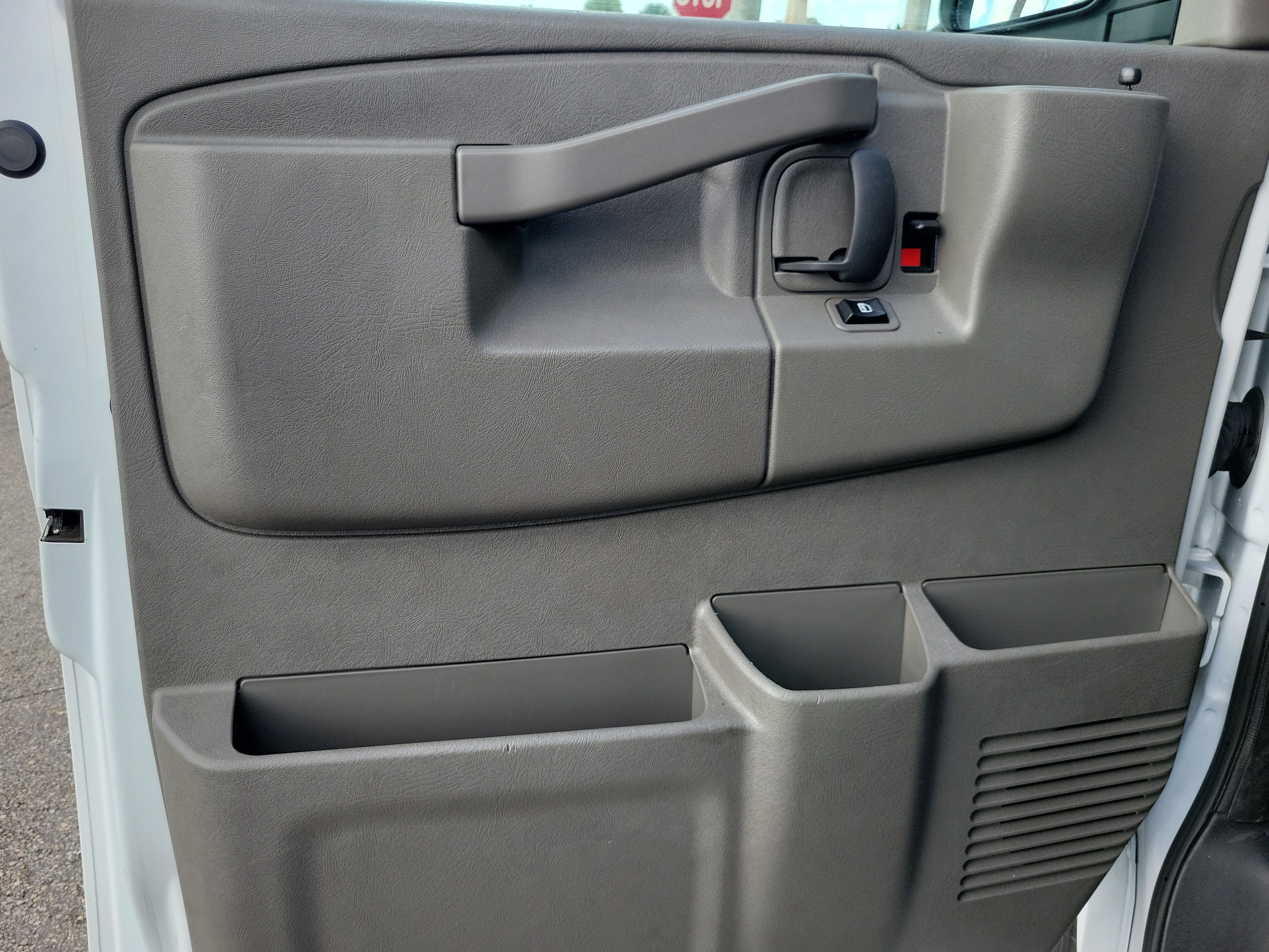 2024 GMC Savana Cargo 2500 Work Van