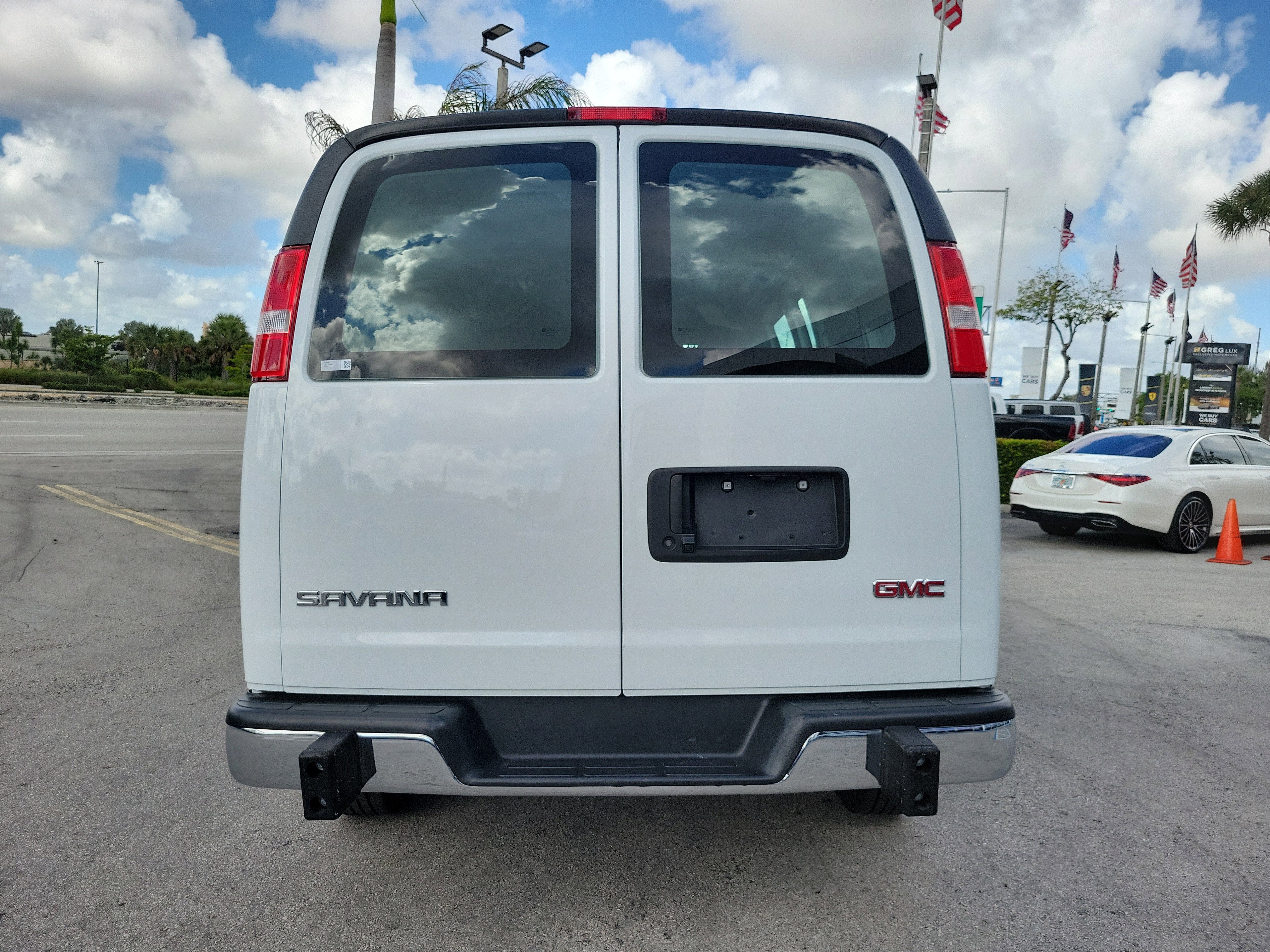 2024 GMC Savana Cargo 2500 Work Van