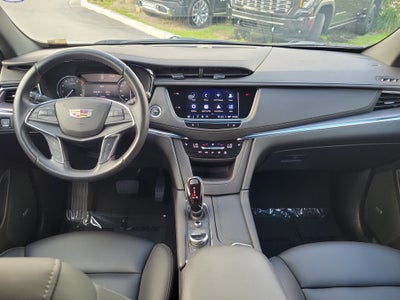 2022 Cadillac XT5 Luxury