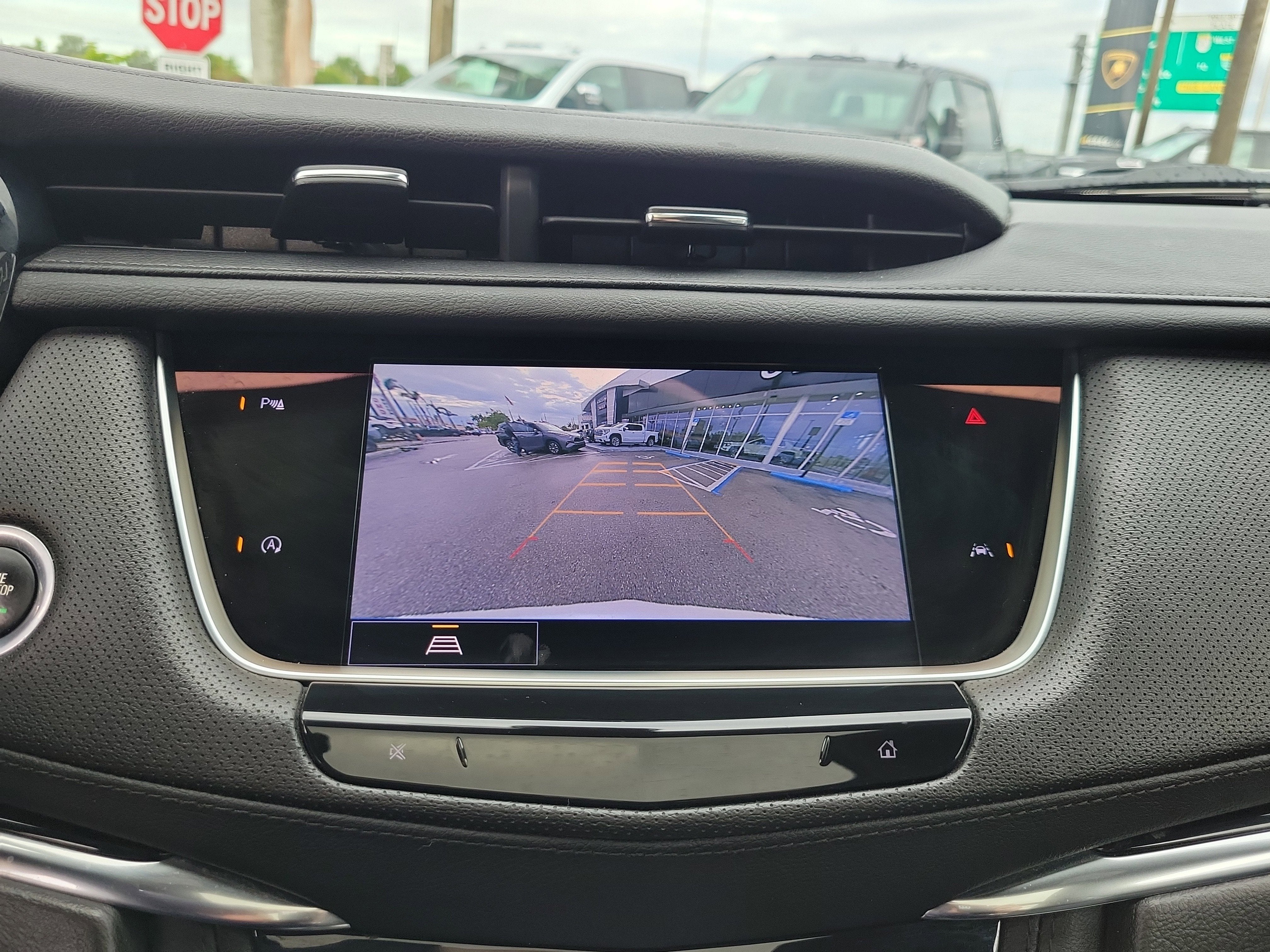 2022 Cadillac XT6 Luxury