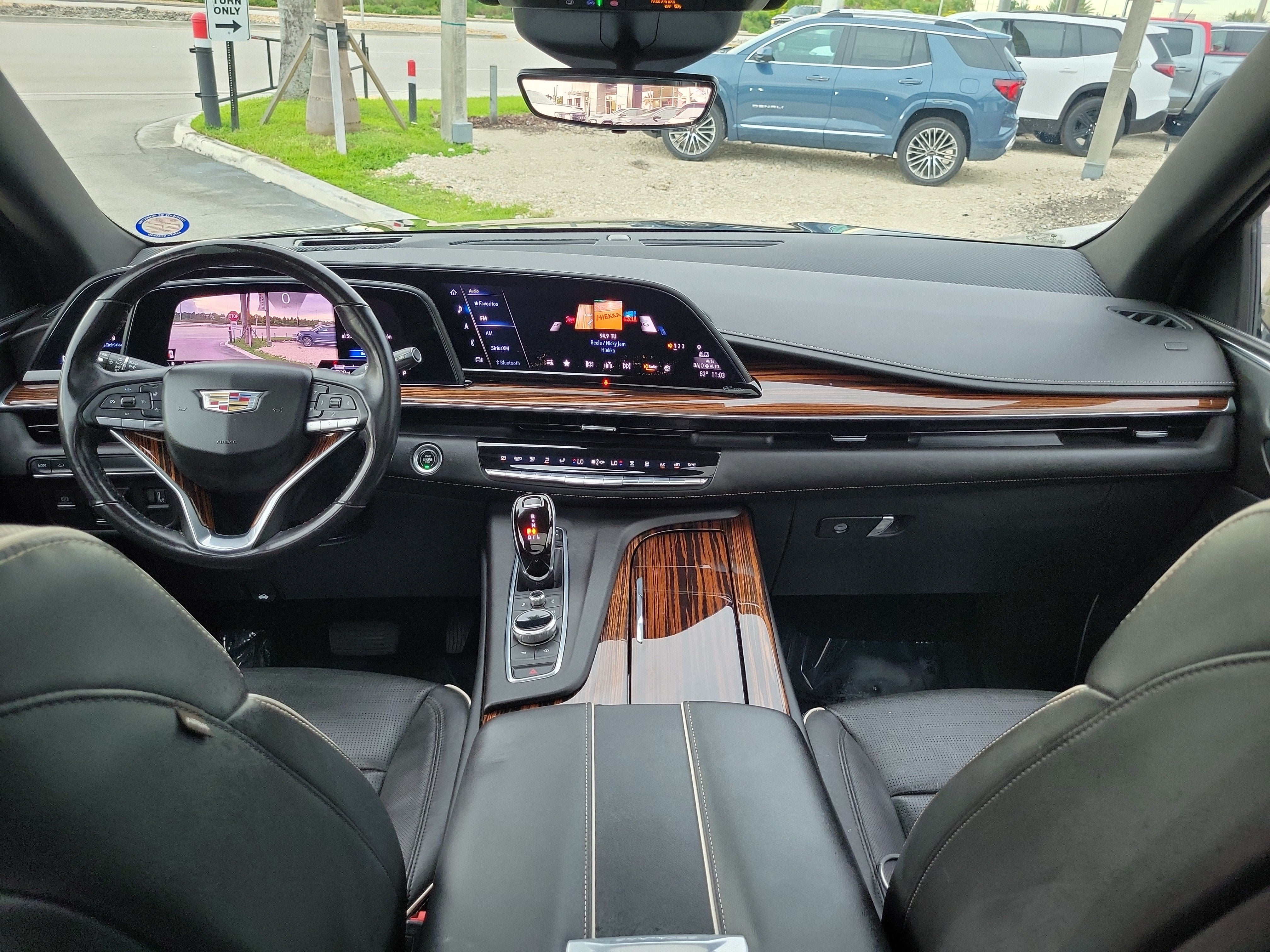 2021 Cadillac Escalade Premium Luxury