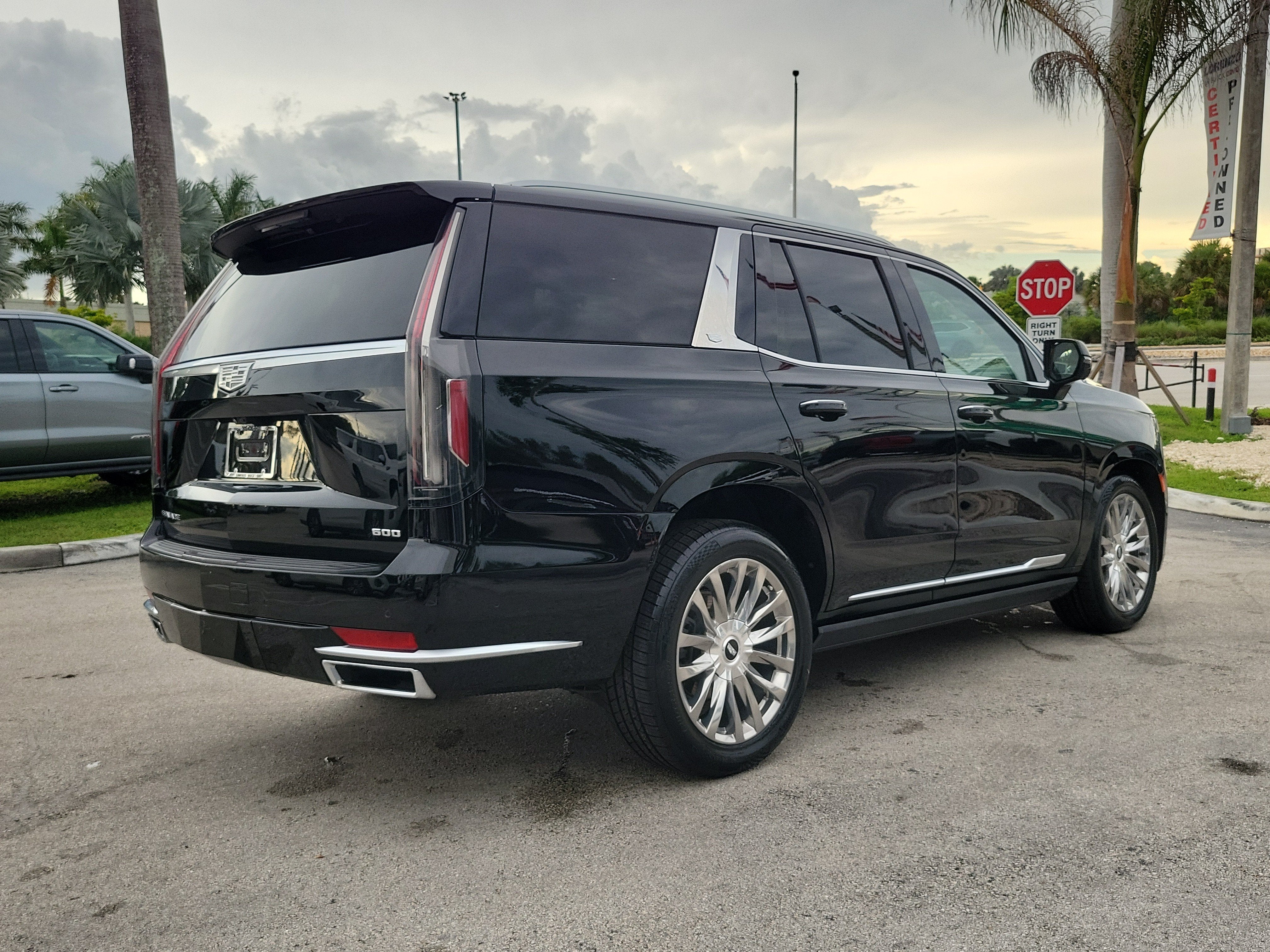 2021 Cadillac Escalade Premium Luxury