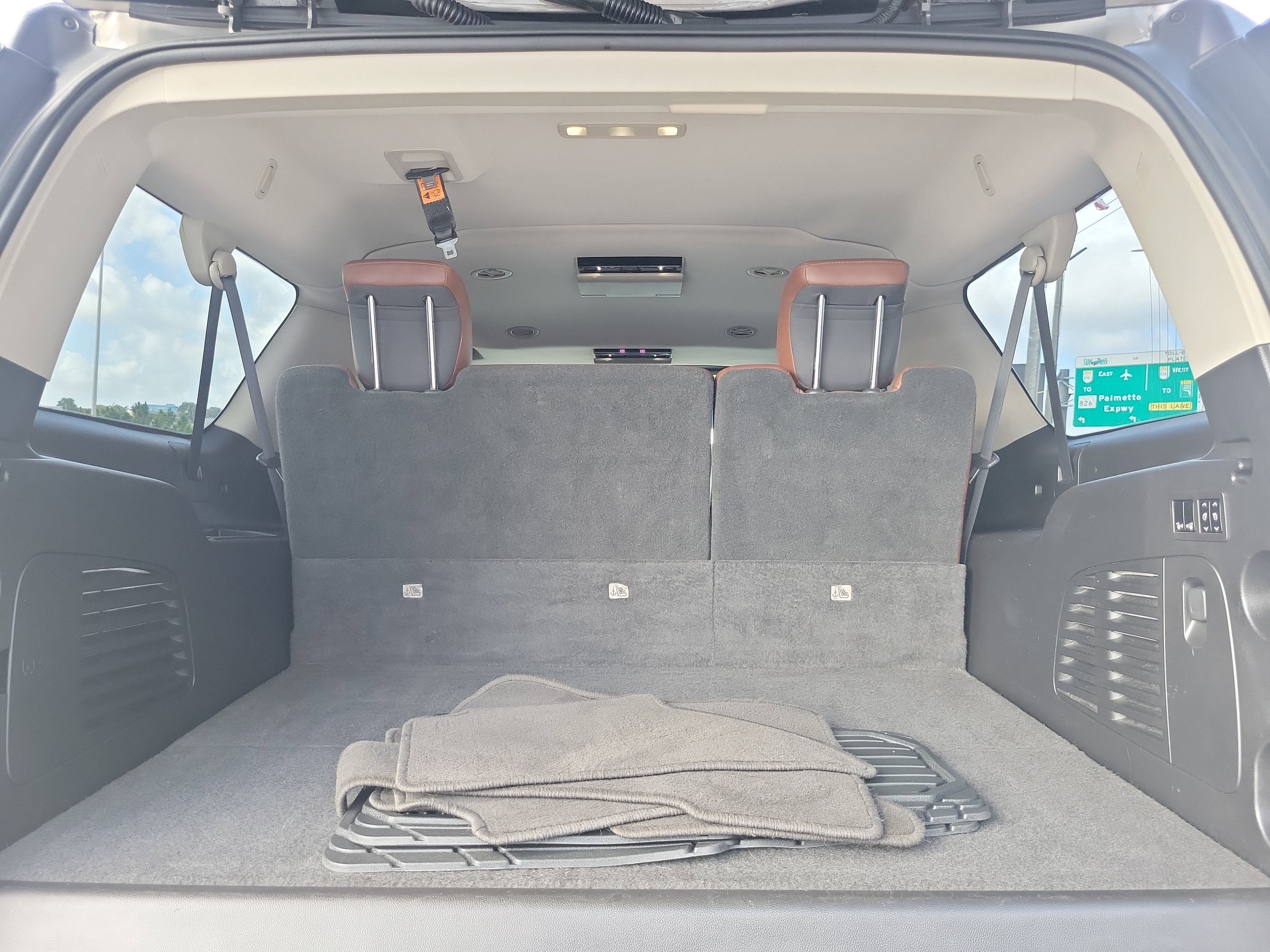 2018 Cadillac Escalade ESV Luxury