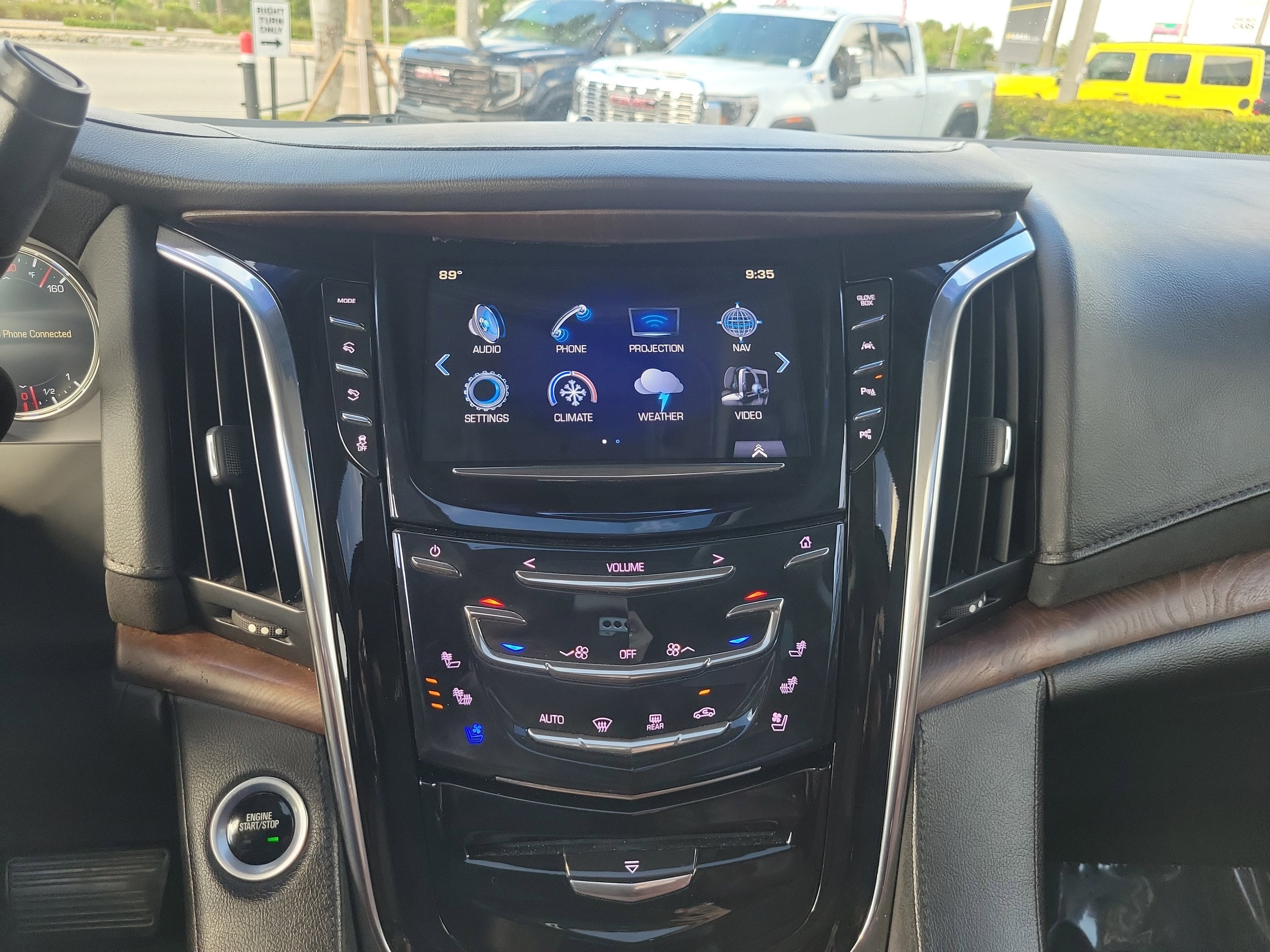 2018 Cadillac Escalade ESV Luxury