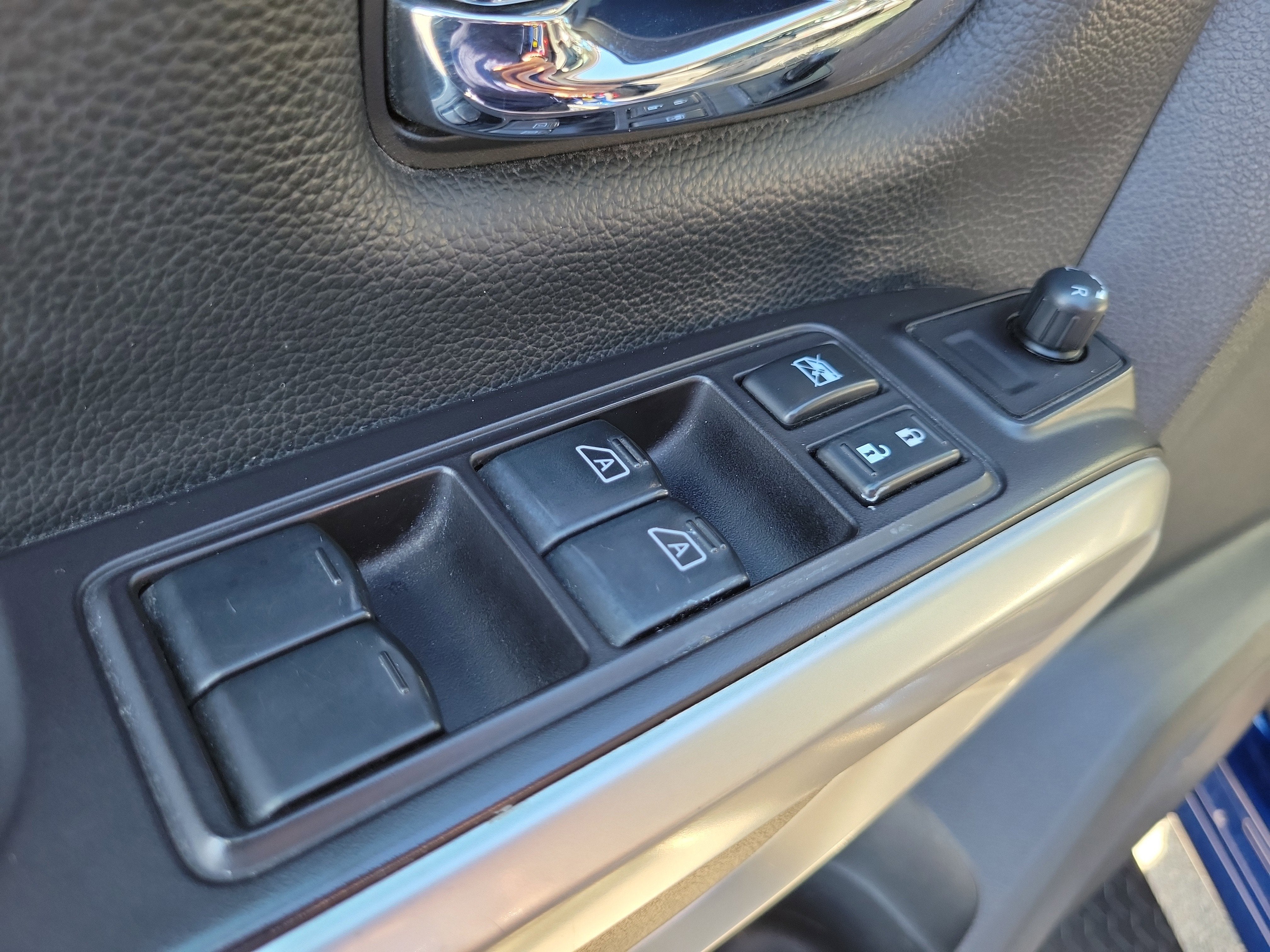 2020 Nissan Titan SL