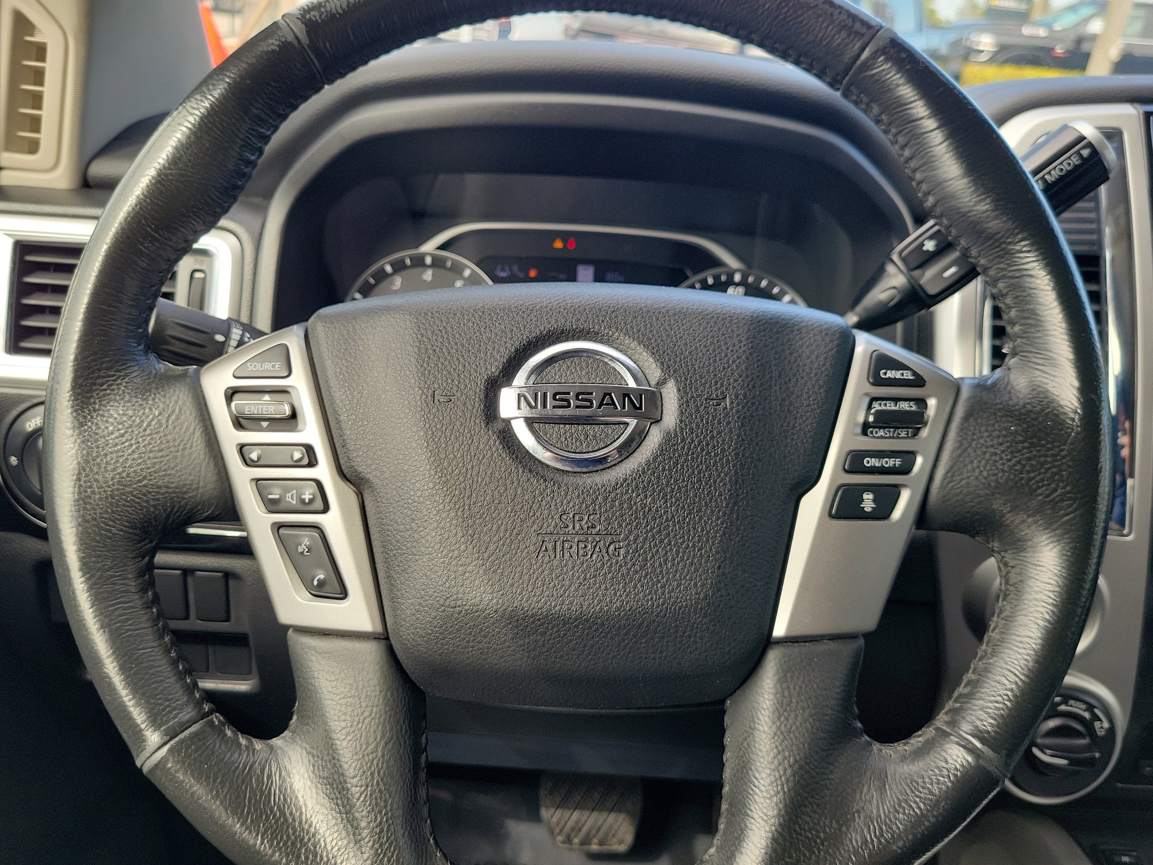 2021 Nissan Titan SV