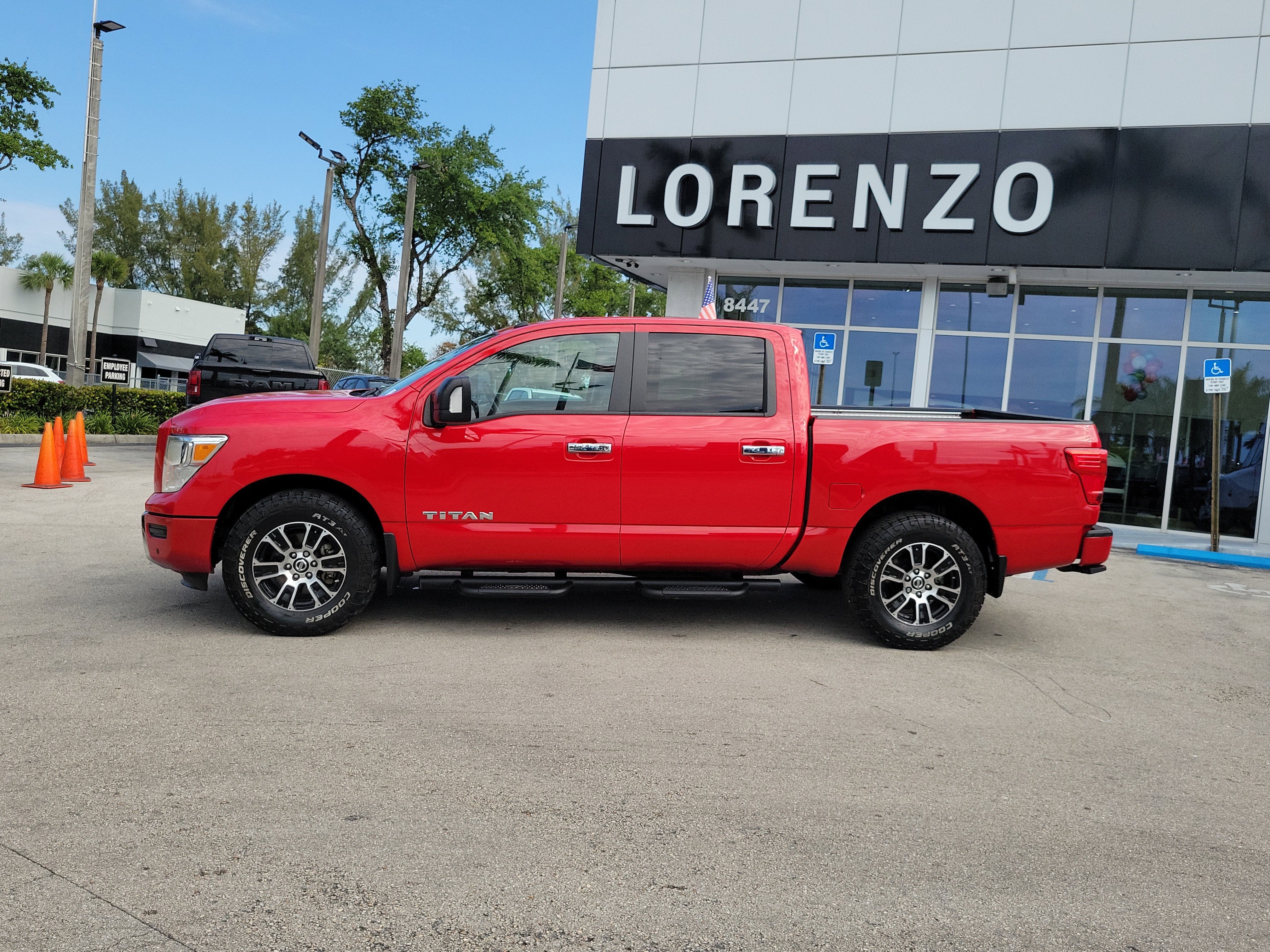 2021 Nissan Titan SV