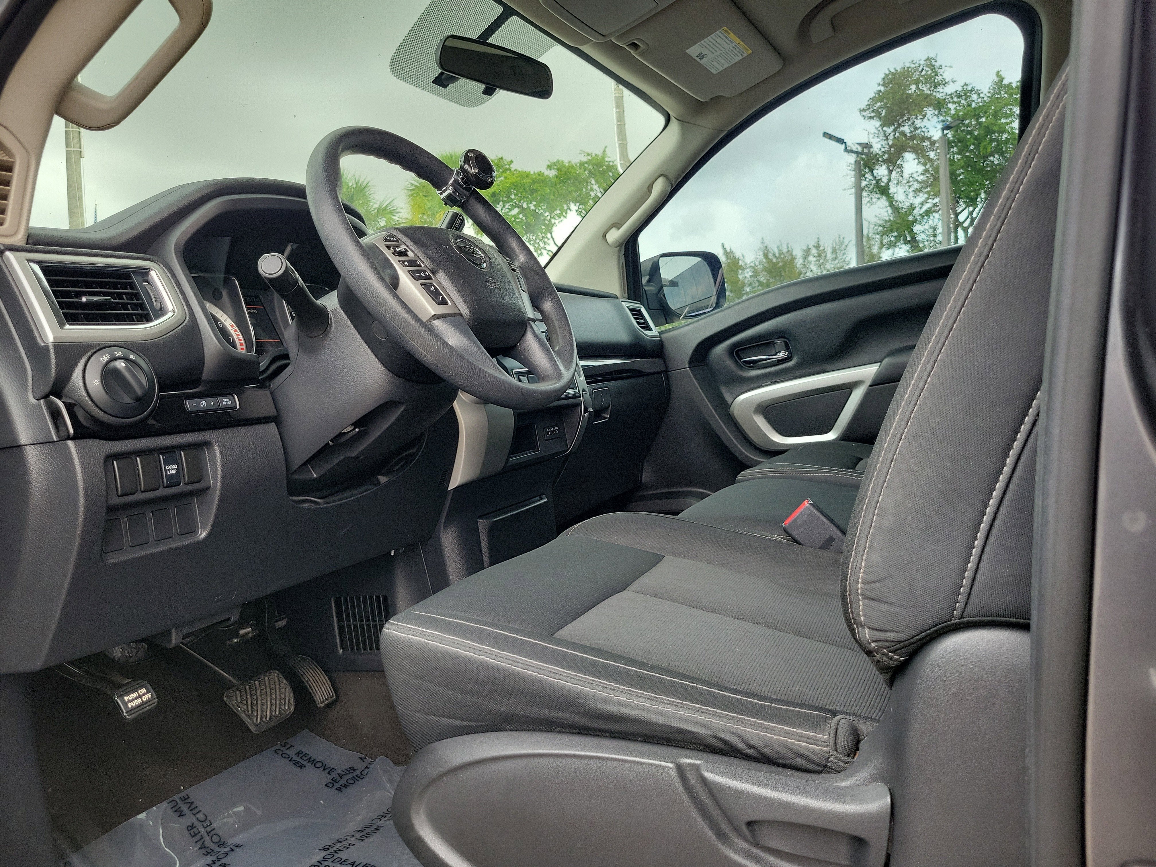 2019 Nissan Titan SV