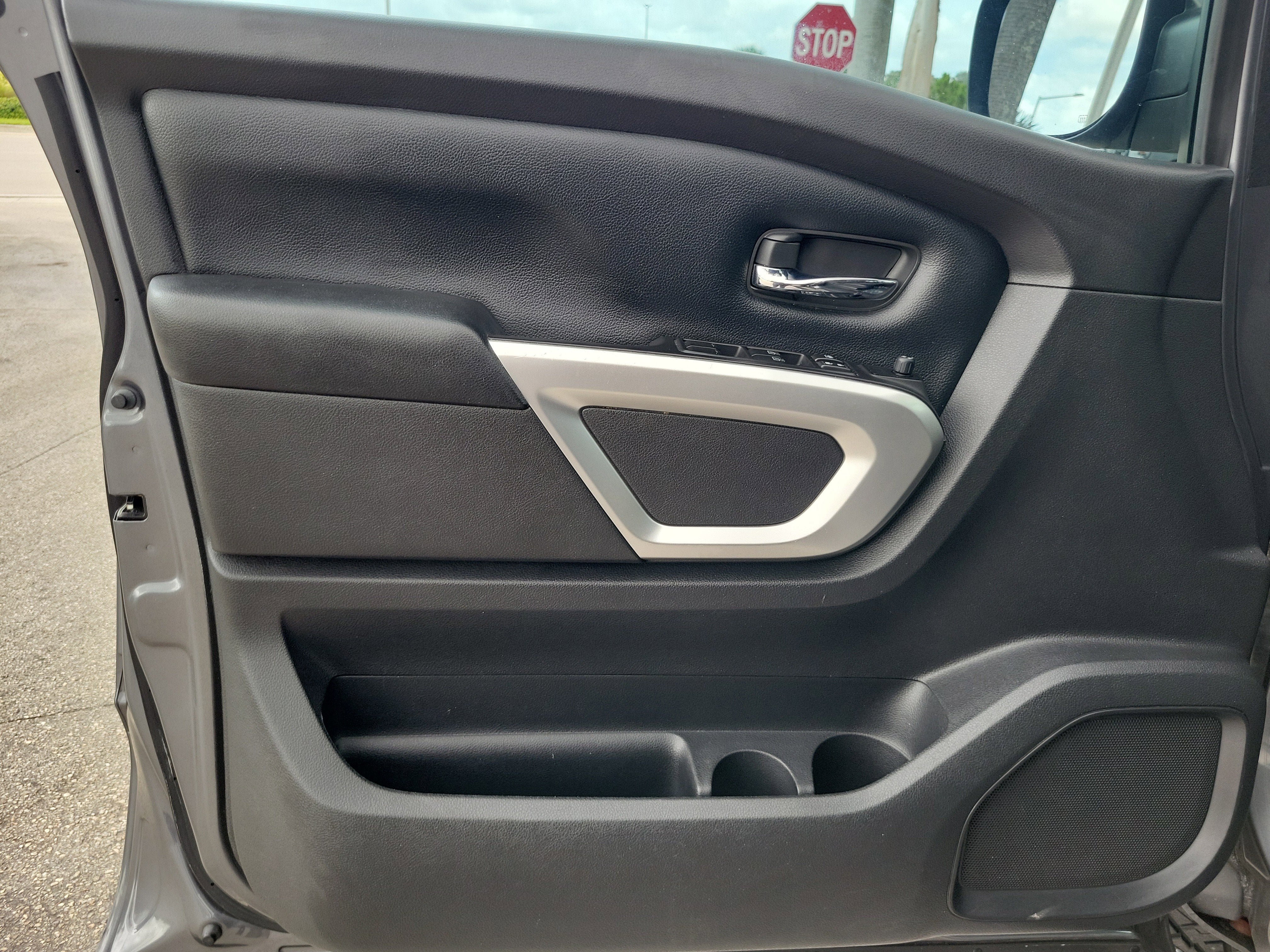 2019 Nissan Titan SV