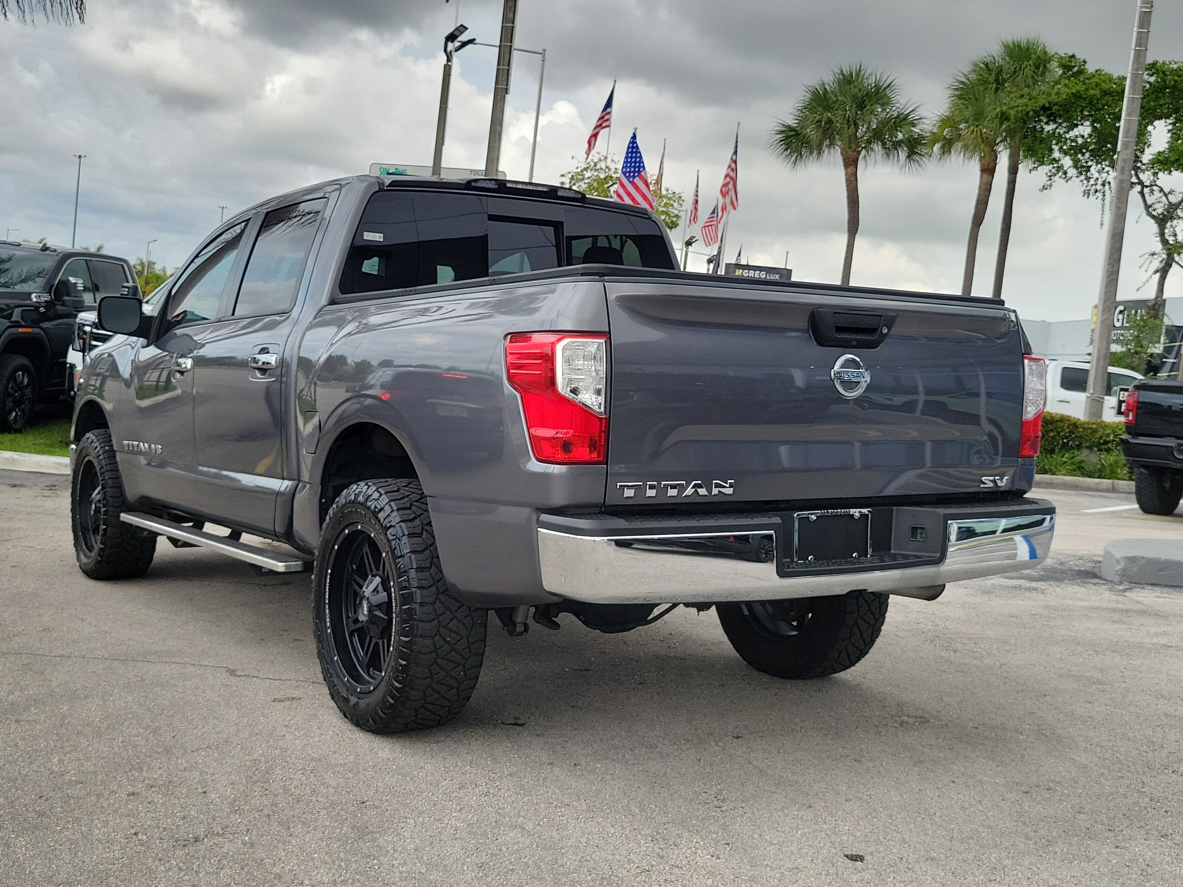 2019 Nissan Titan SV