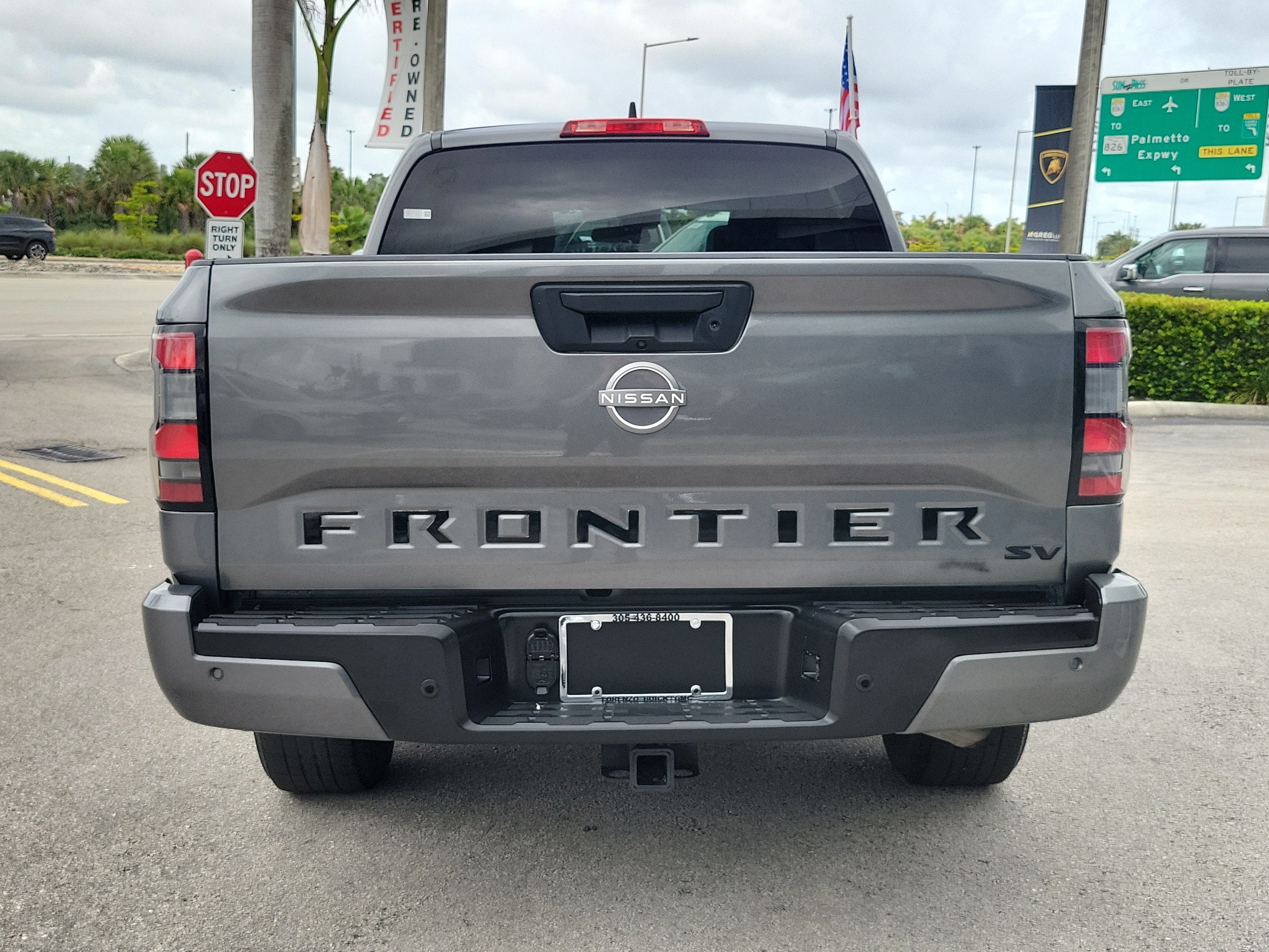 2023 Nissan Frontier SV