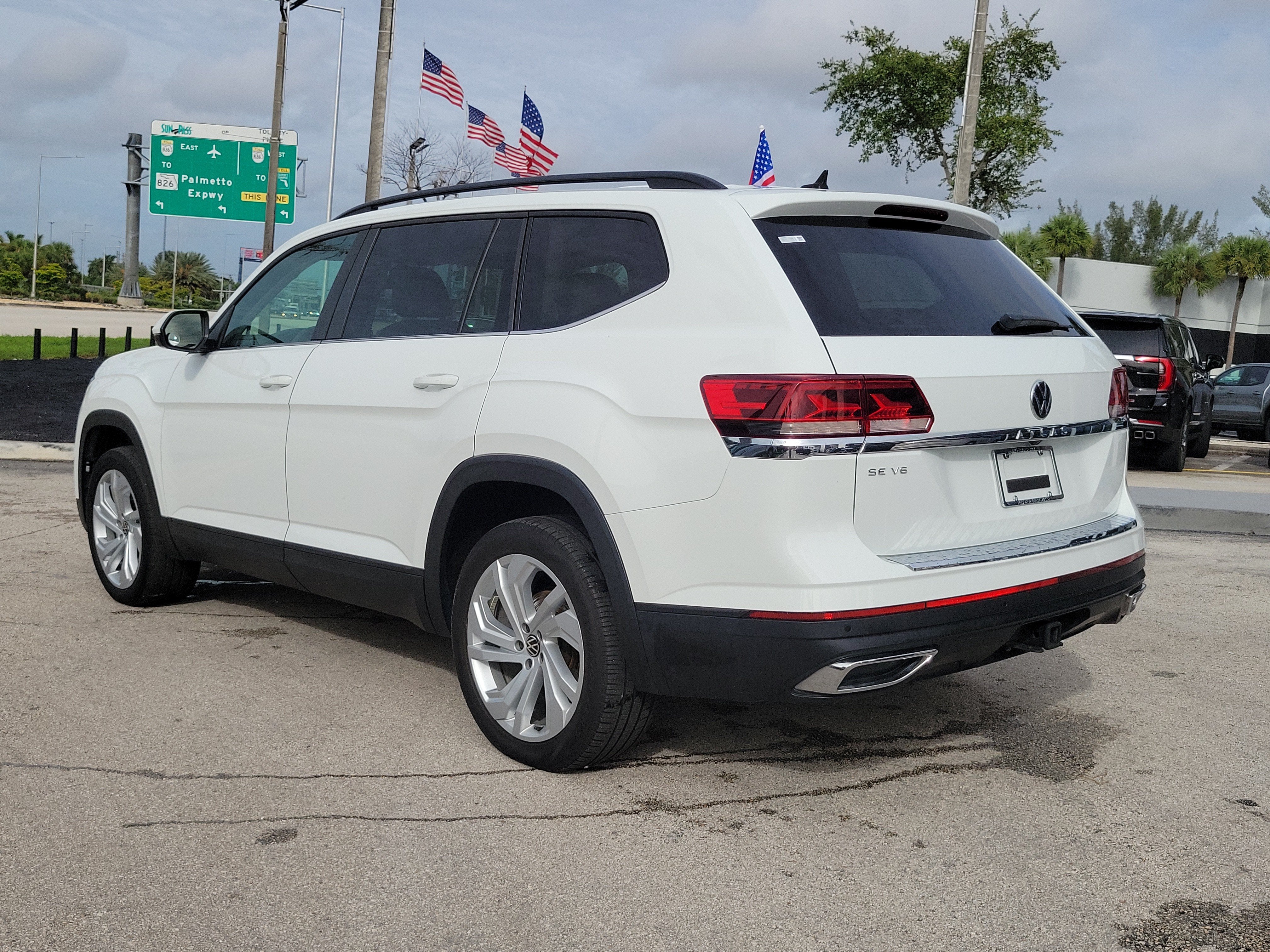 2022 Volkswagen Atlas 3.6L V6 SE w/Technology