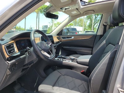 2024 Volkswagen Atlas 2.0T SE w/Technology