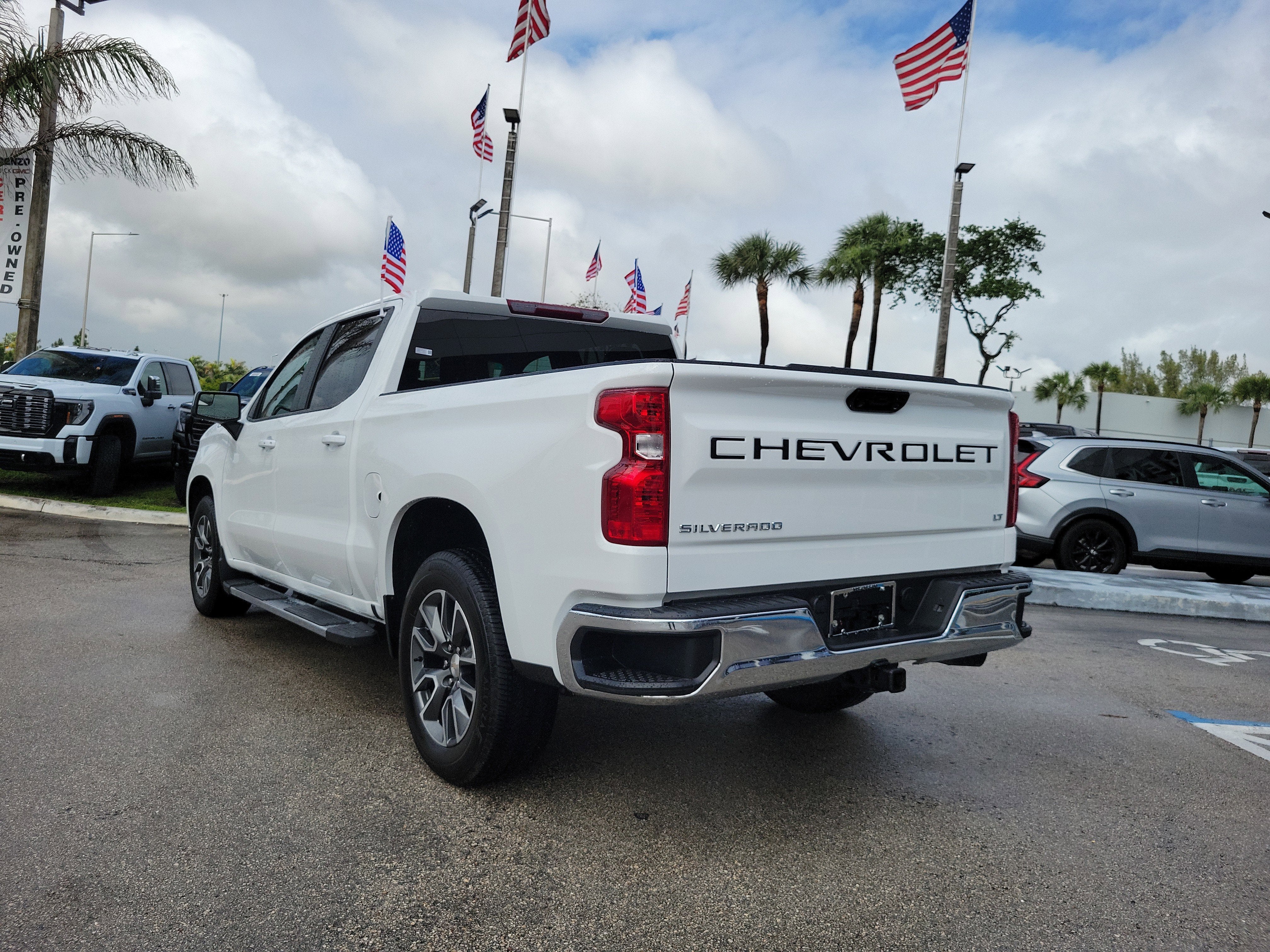 2025 Chevrolet Silverado 1500 LT