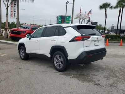 2022 Toyota RAV4 XLE