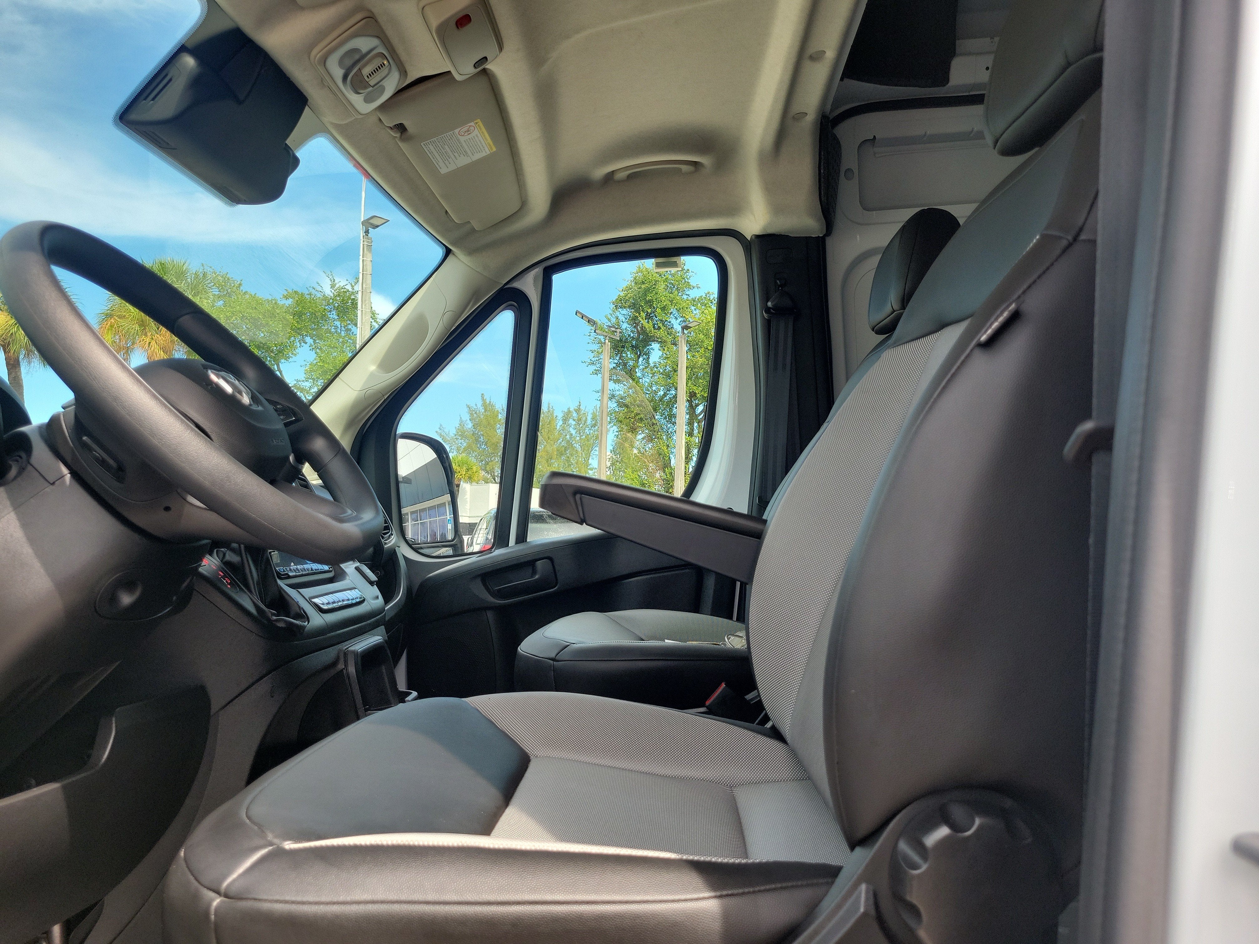 2026 RAM ProMaster Cargo Van Tradesman
