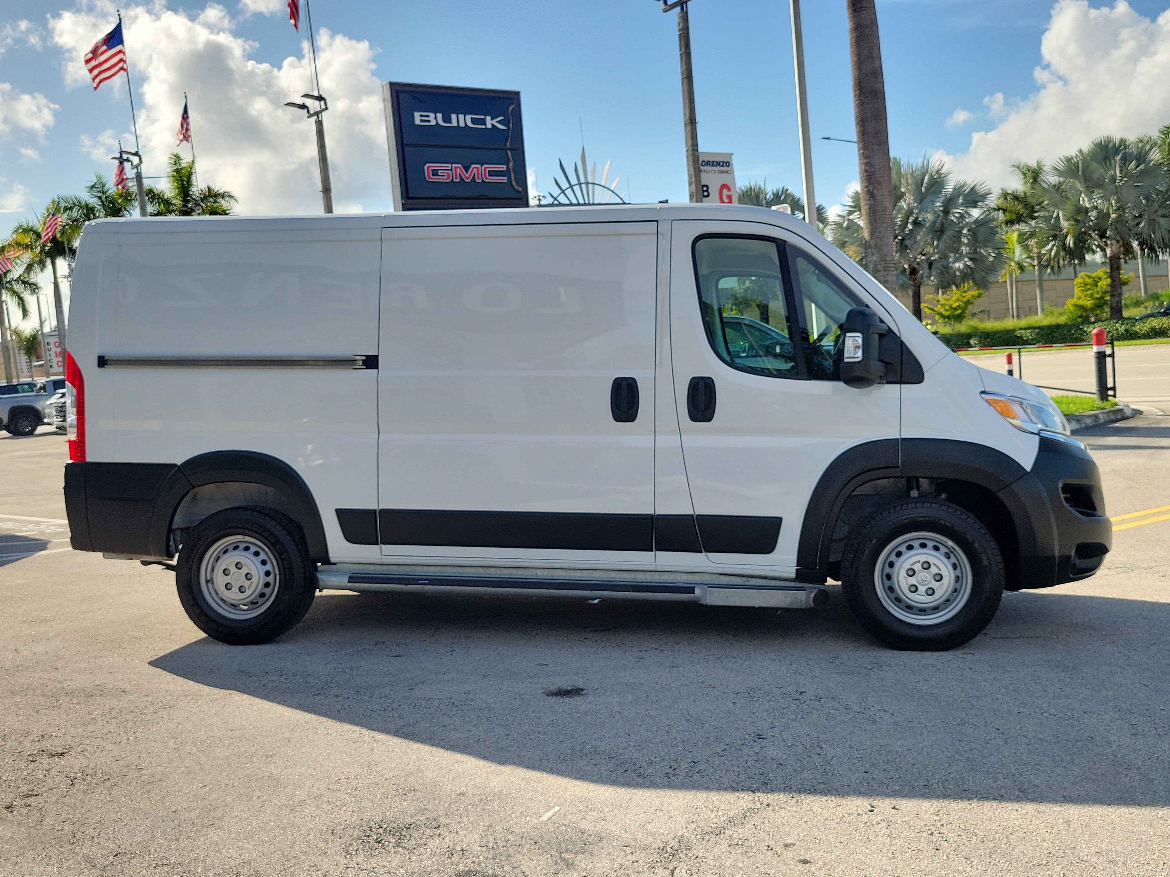 2025 RAM ProMaster Cargo Van Tradesman