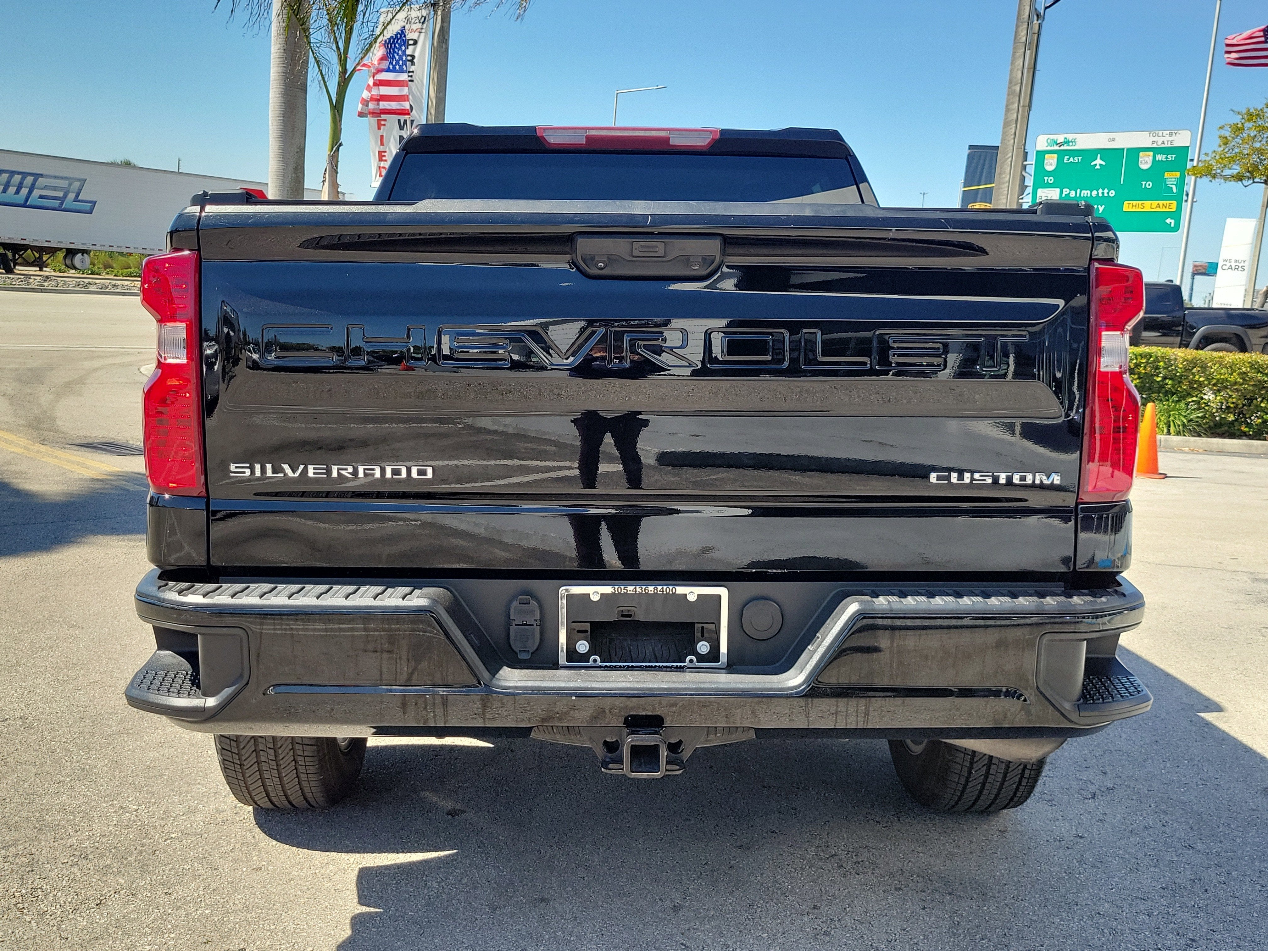 2023 Chevrolet Silverado 1500 Custom