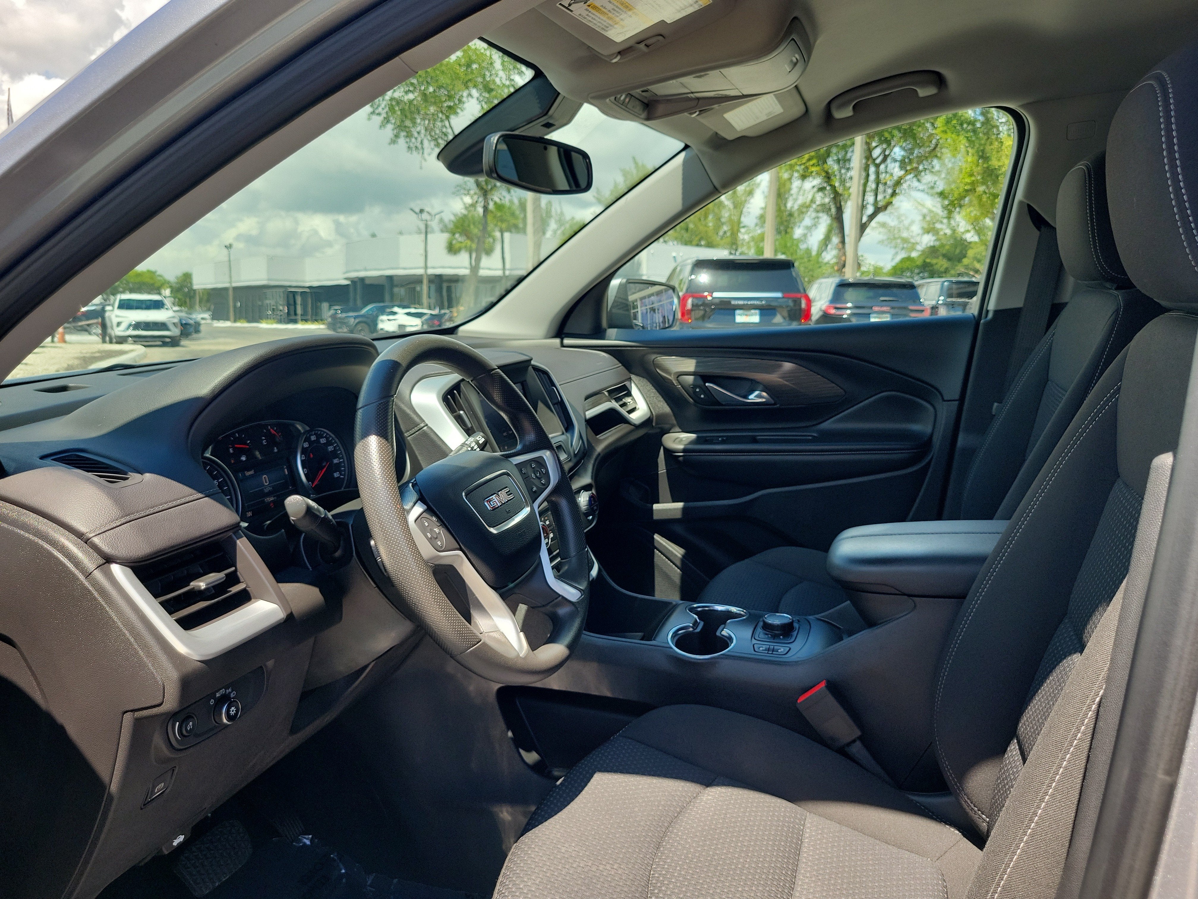 2024 GMC Terrain SLE