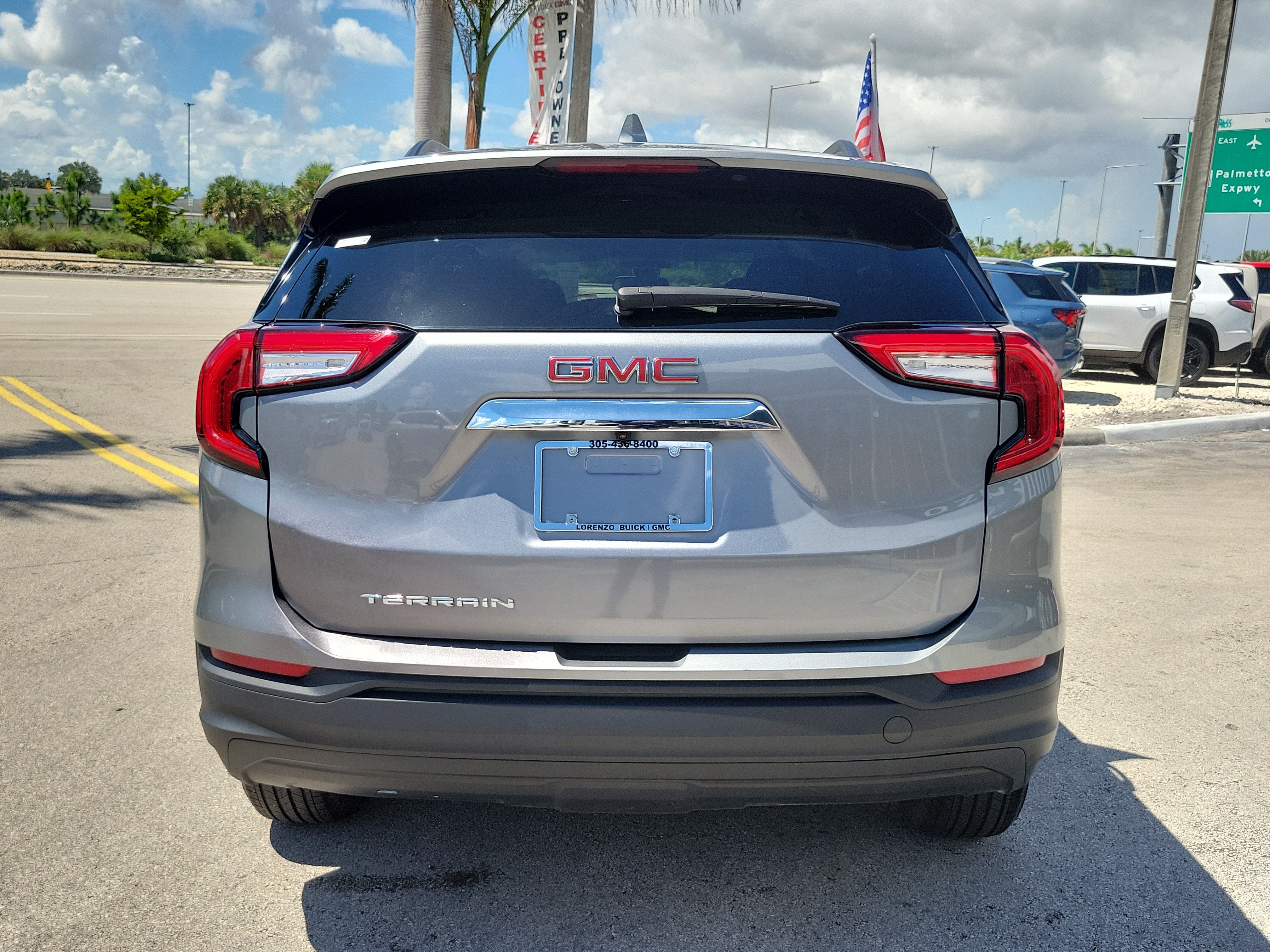 2024 GMC Terrain SLE