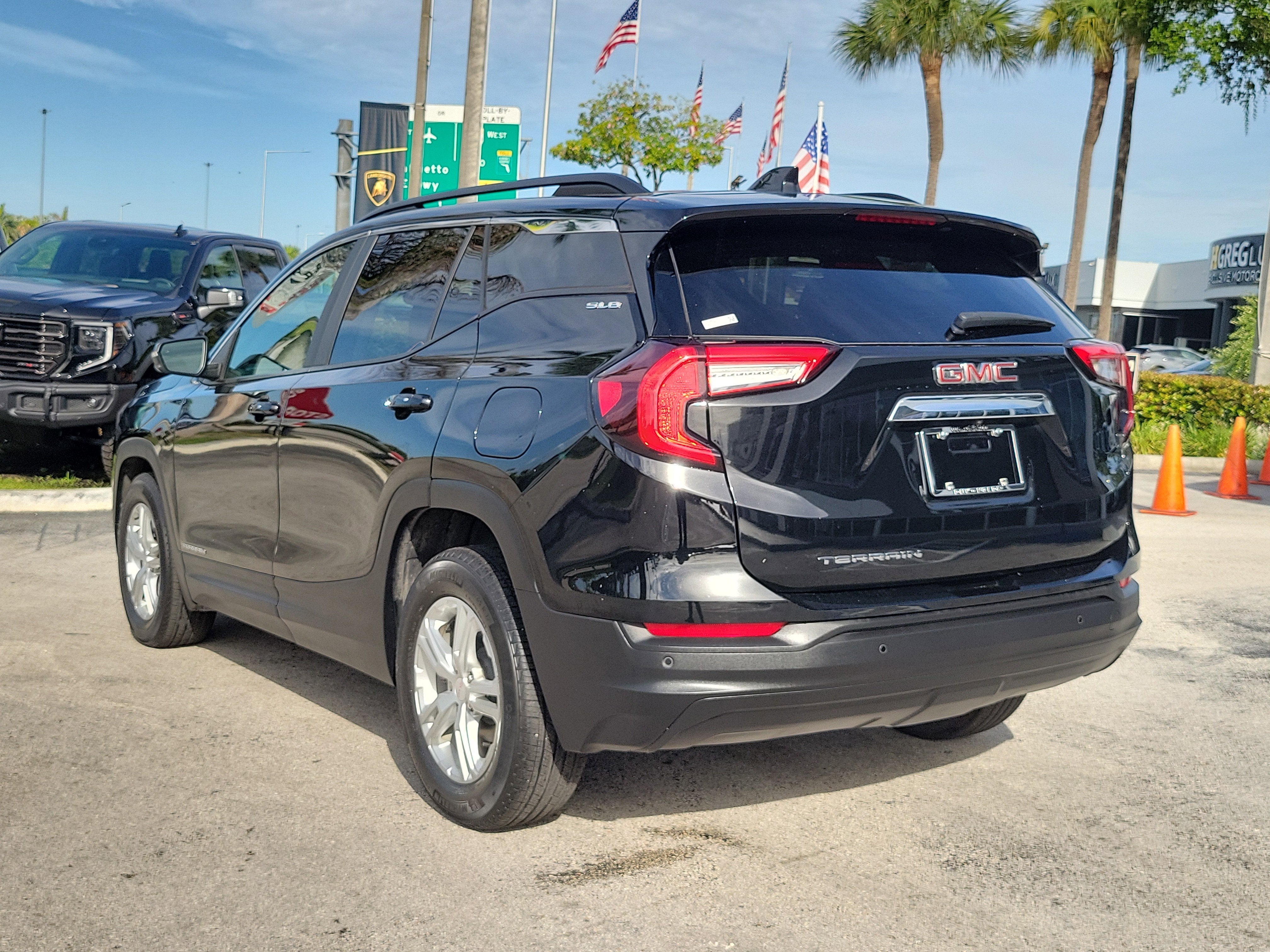 2023 GMC Terrain SLE
