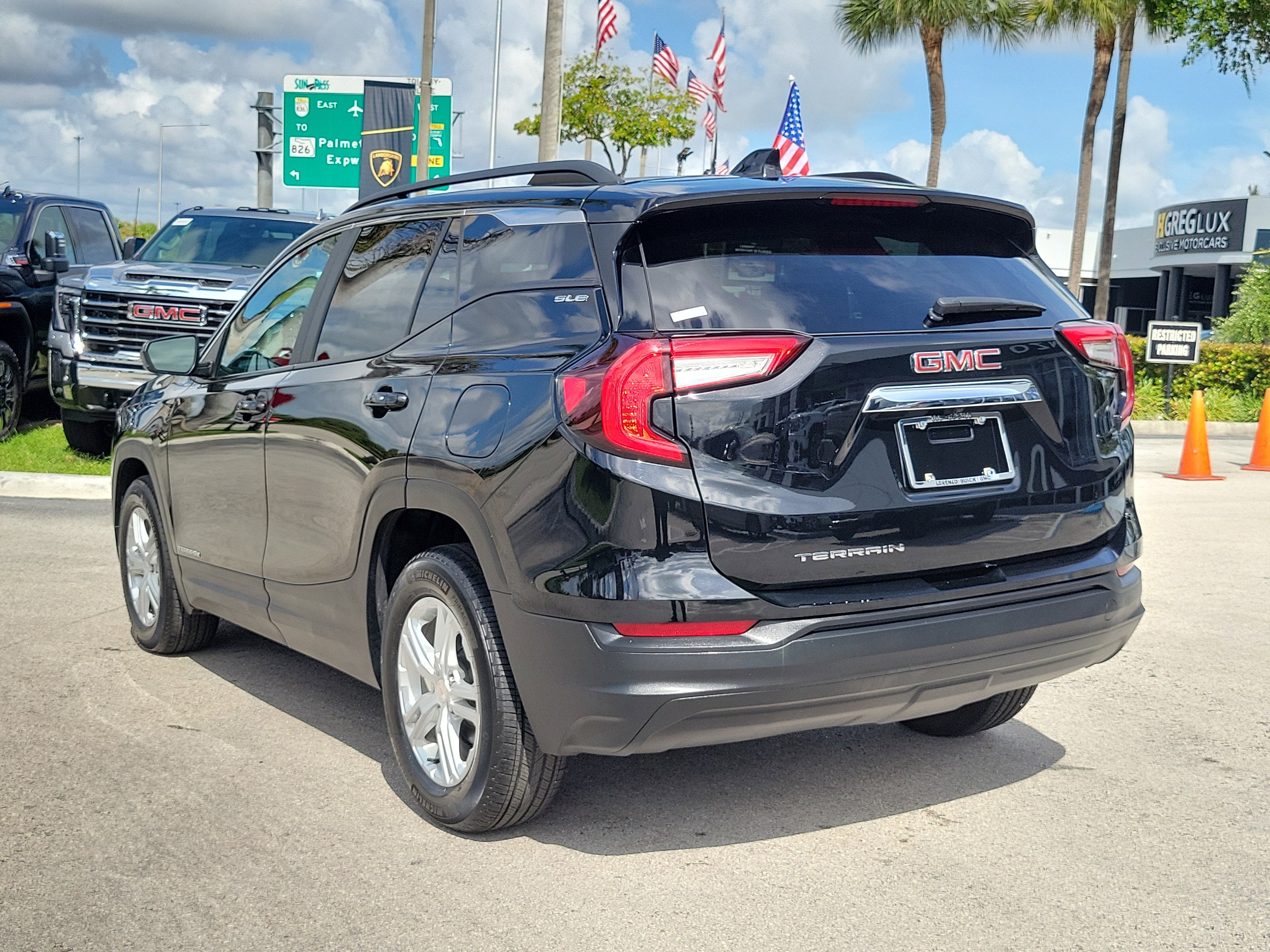 2023 GMC Terrain SLE