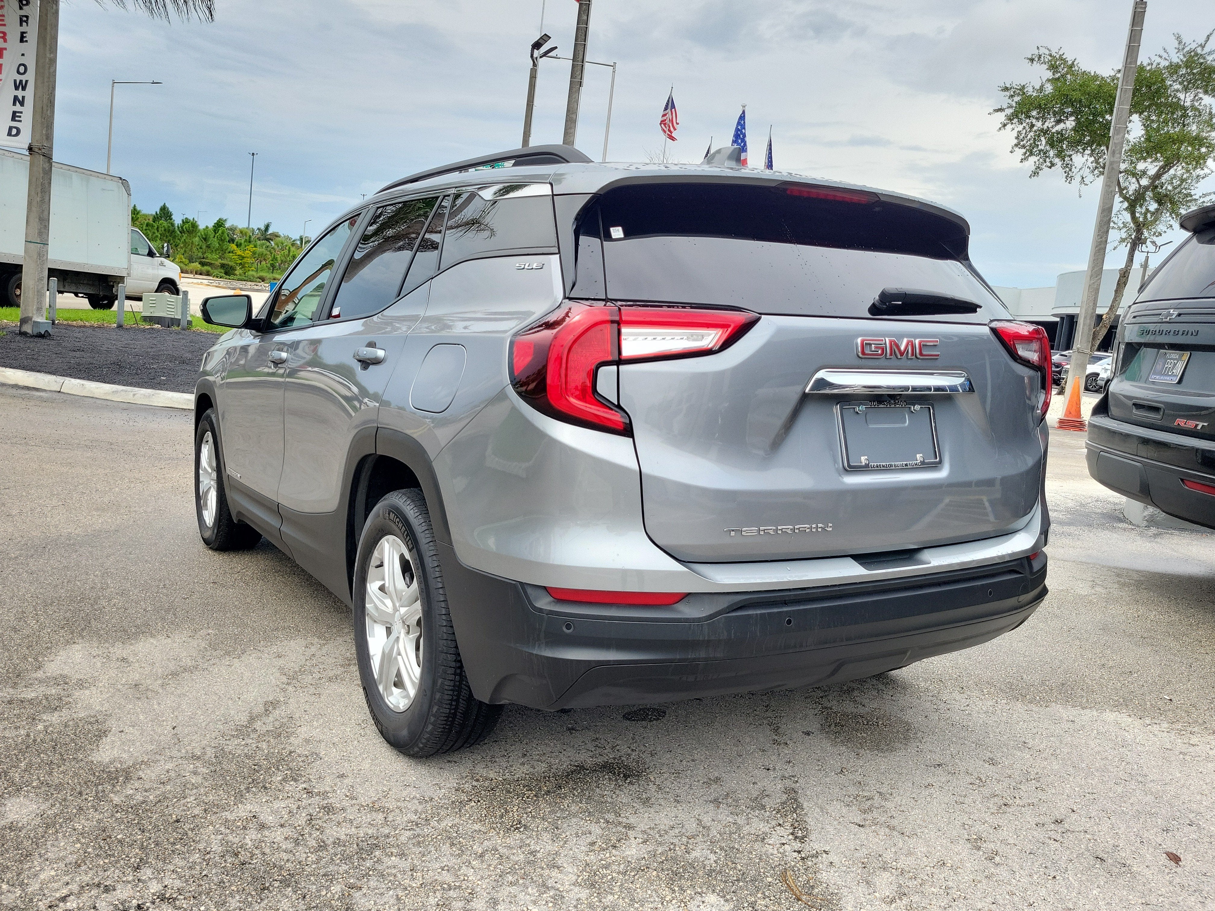 2023 GMC Terrain SLE