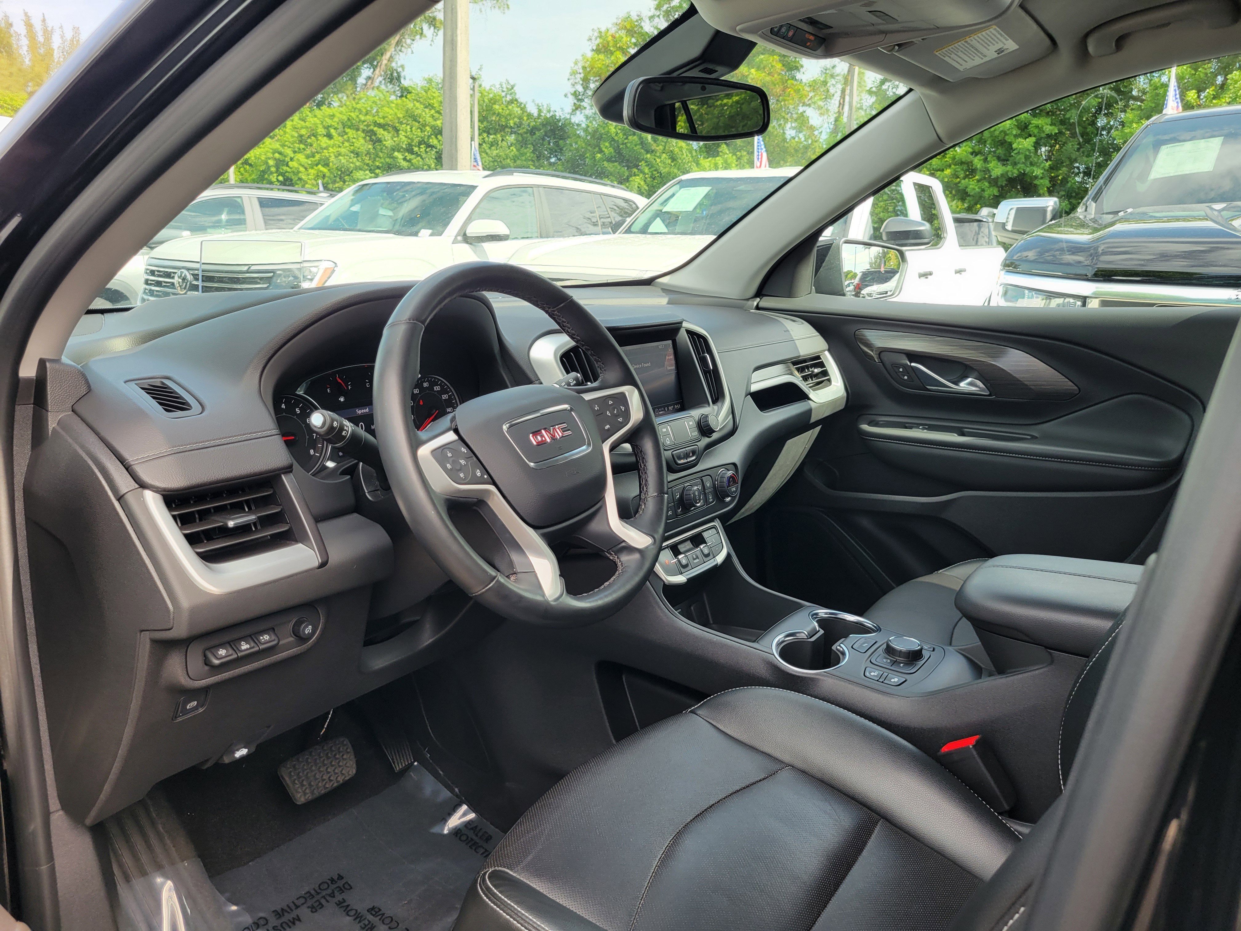 2023 GMC Terrain SLT