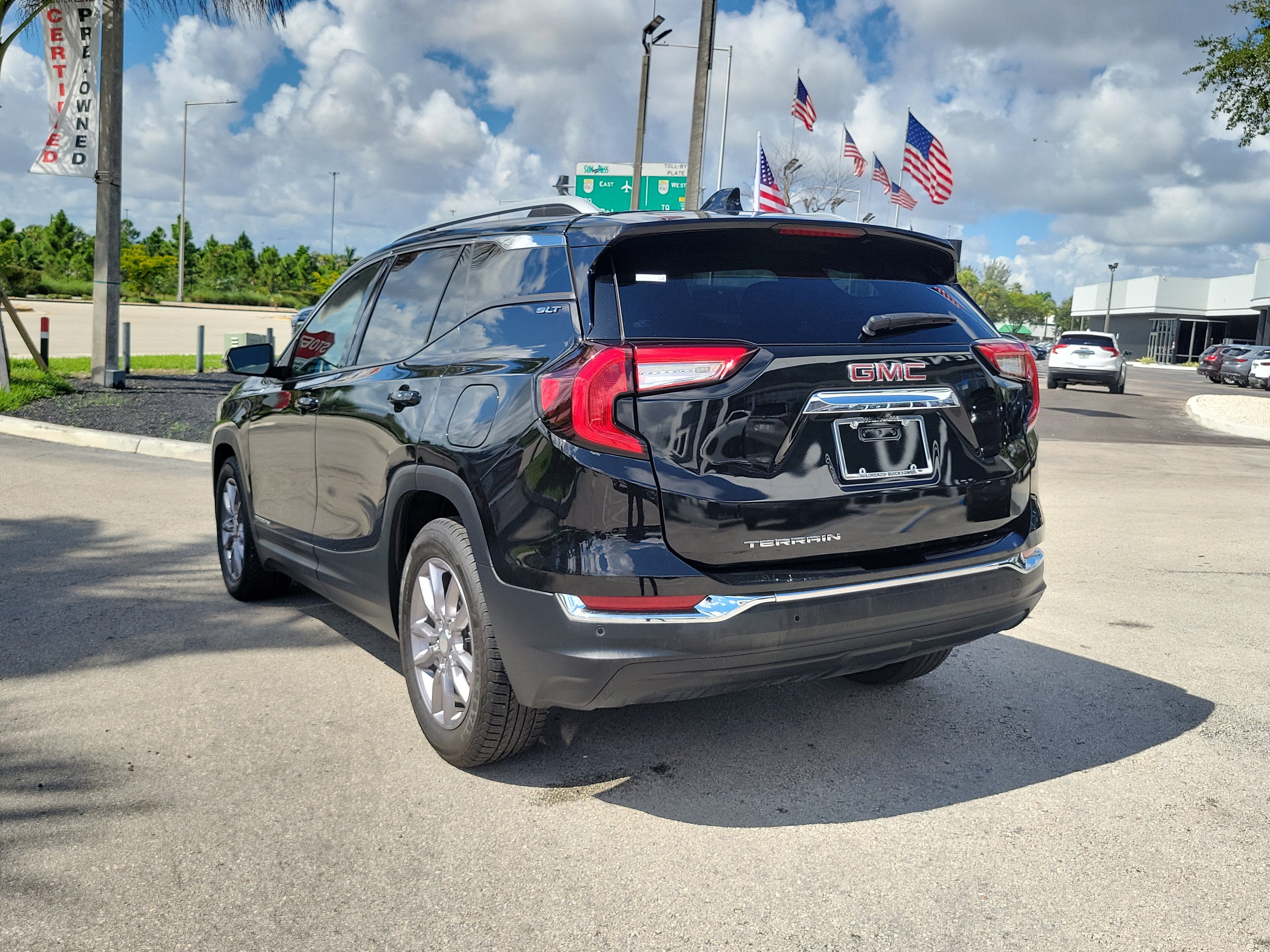 2023 GMC Terrain SLT