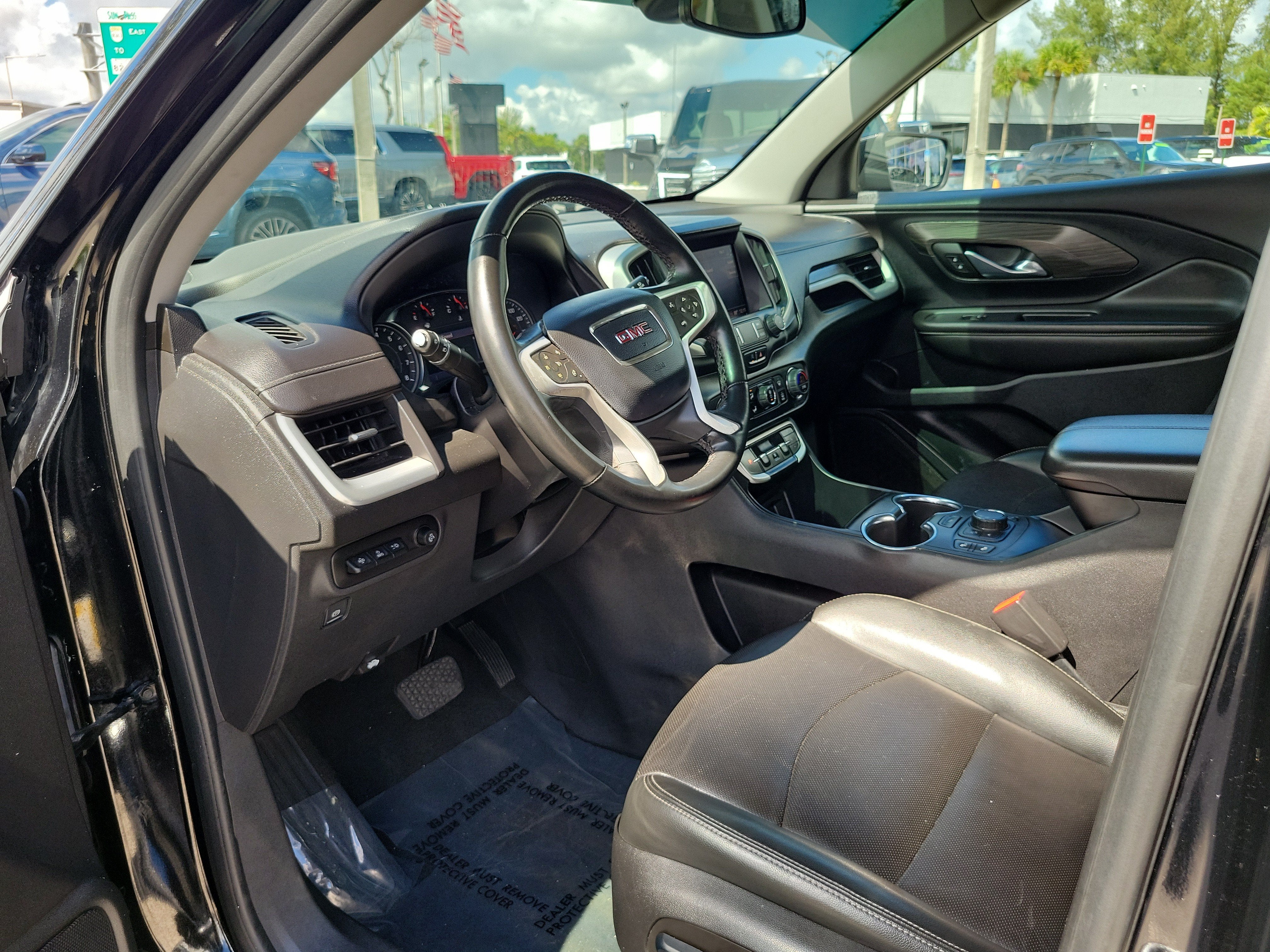 2023 GMC Terrain SLT