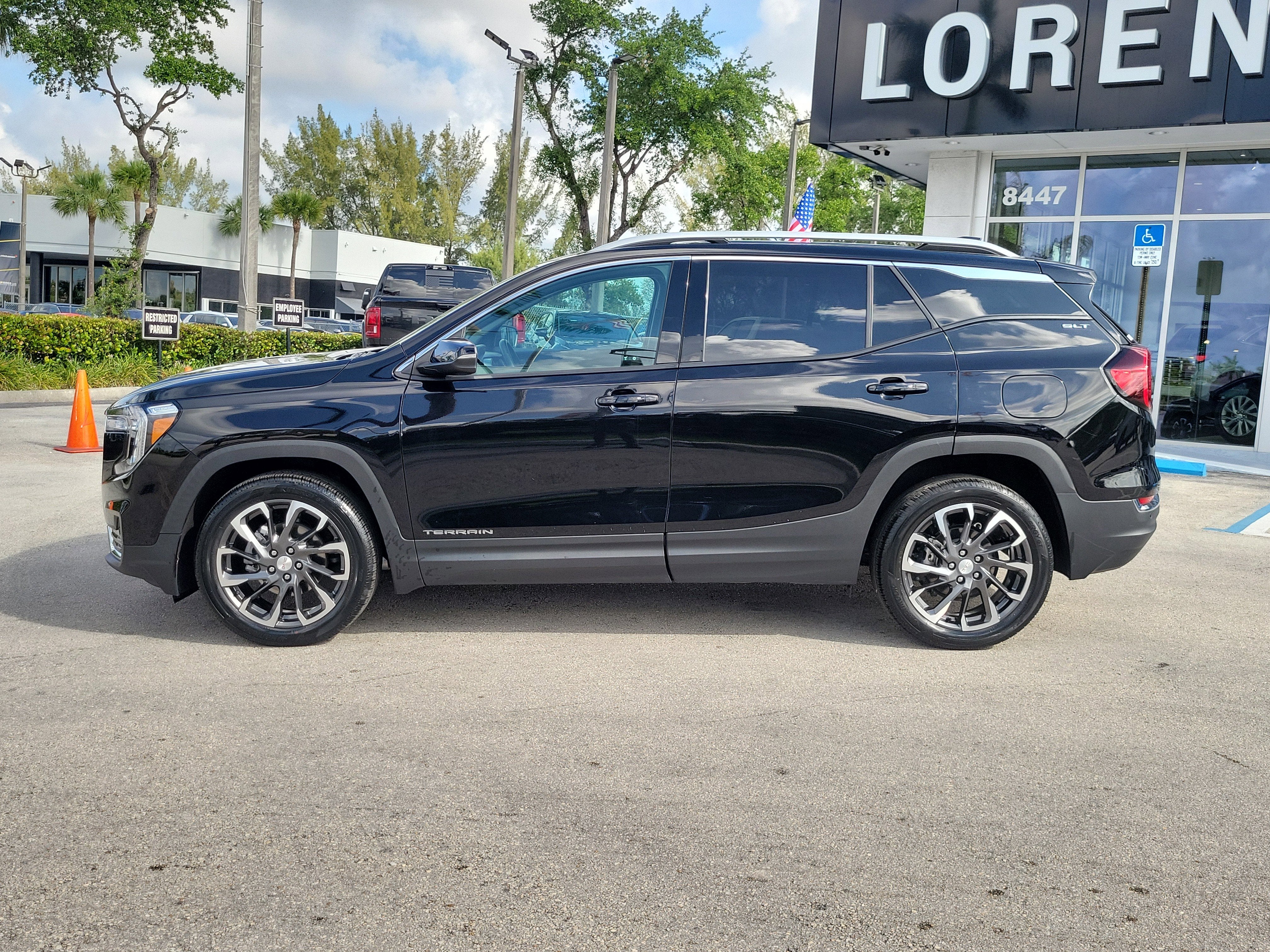 2024 GMC Terrain SLT