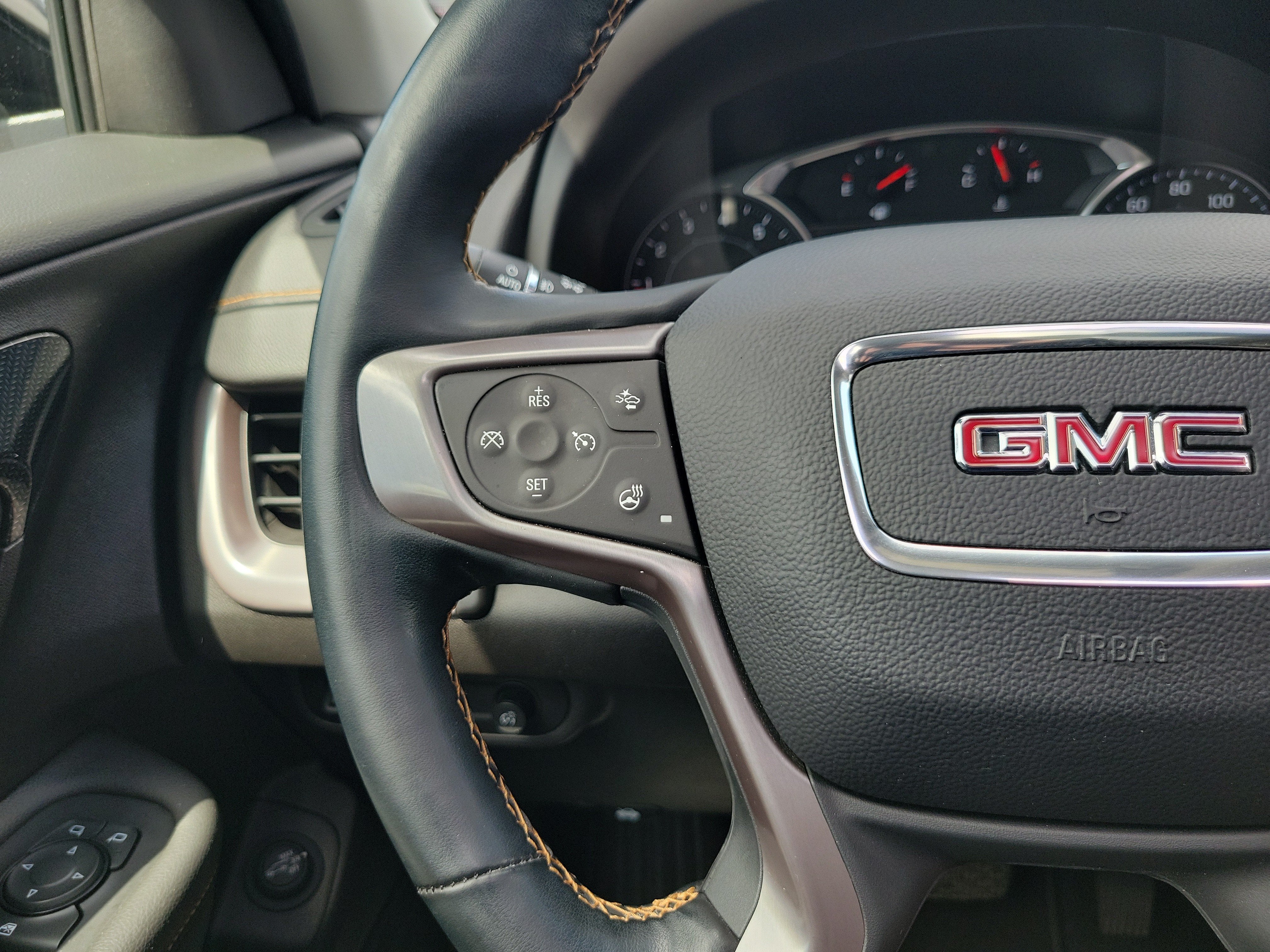 2024 GMC Terrain AT4