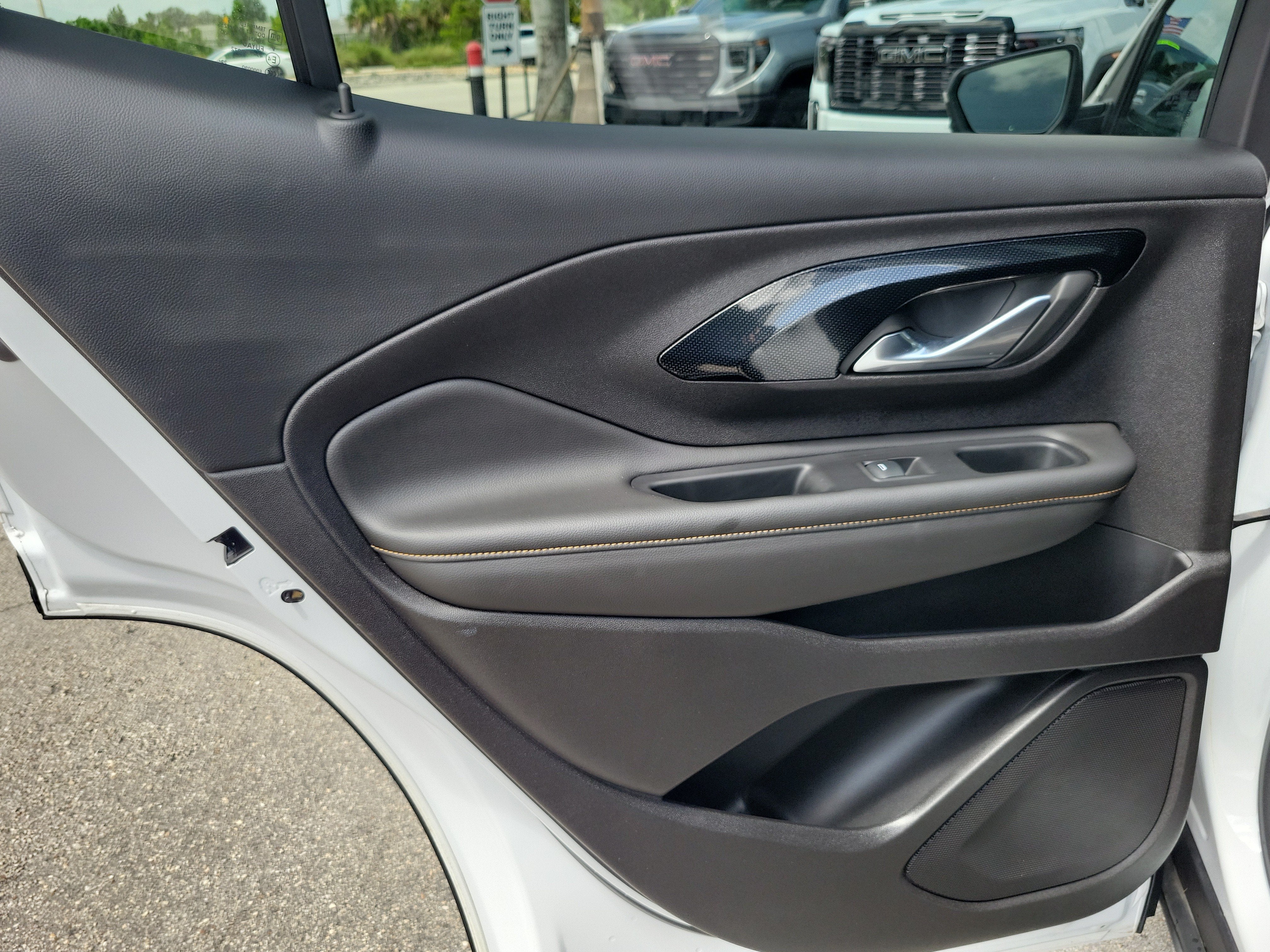 2024 GMC Terrain AT4