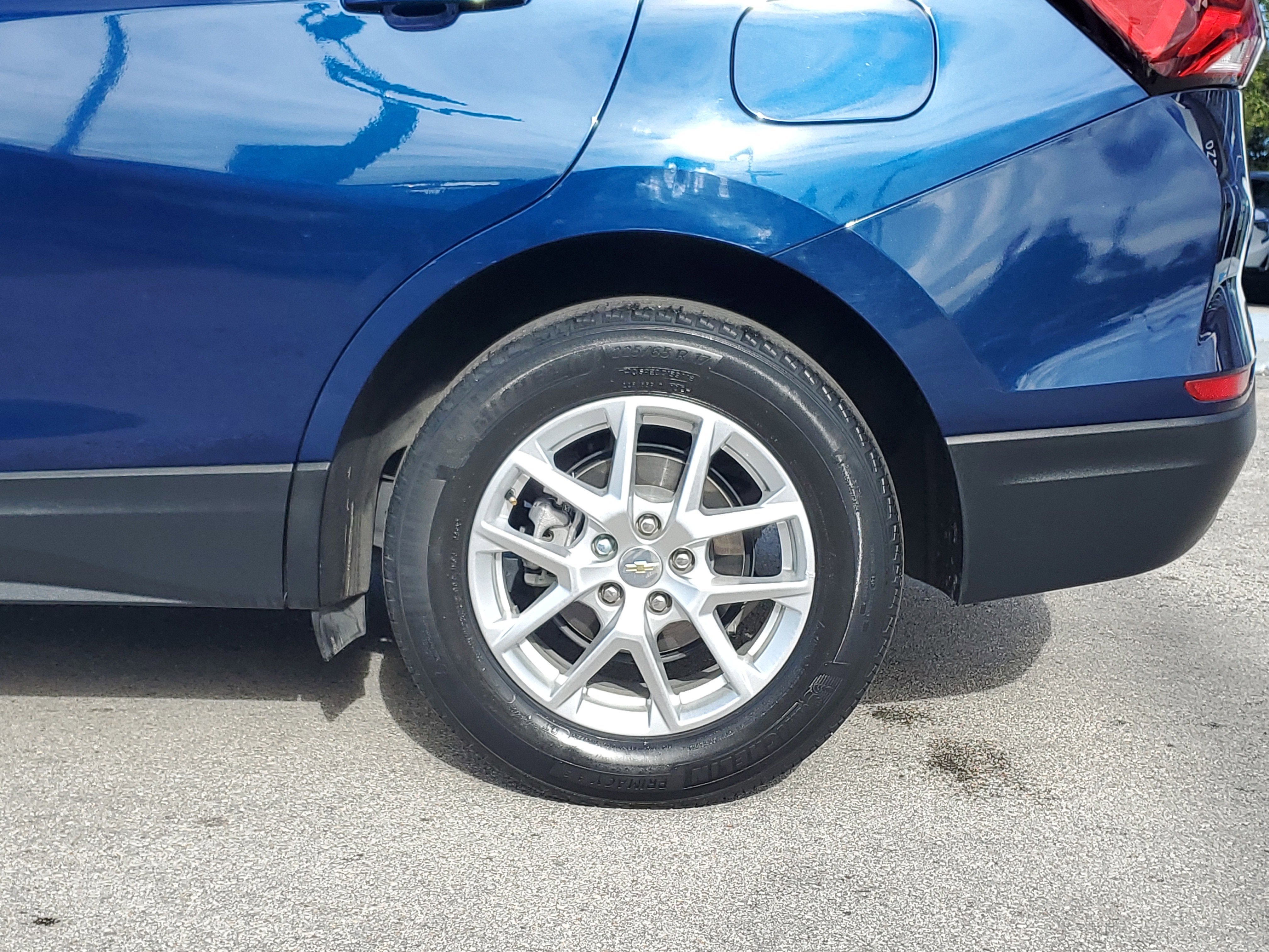 2023 Chevrolet Equinox LS