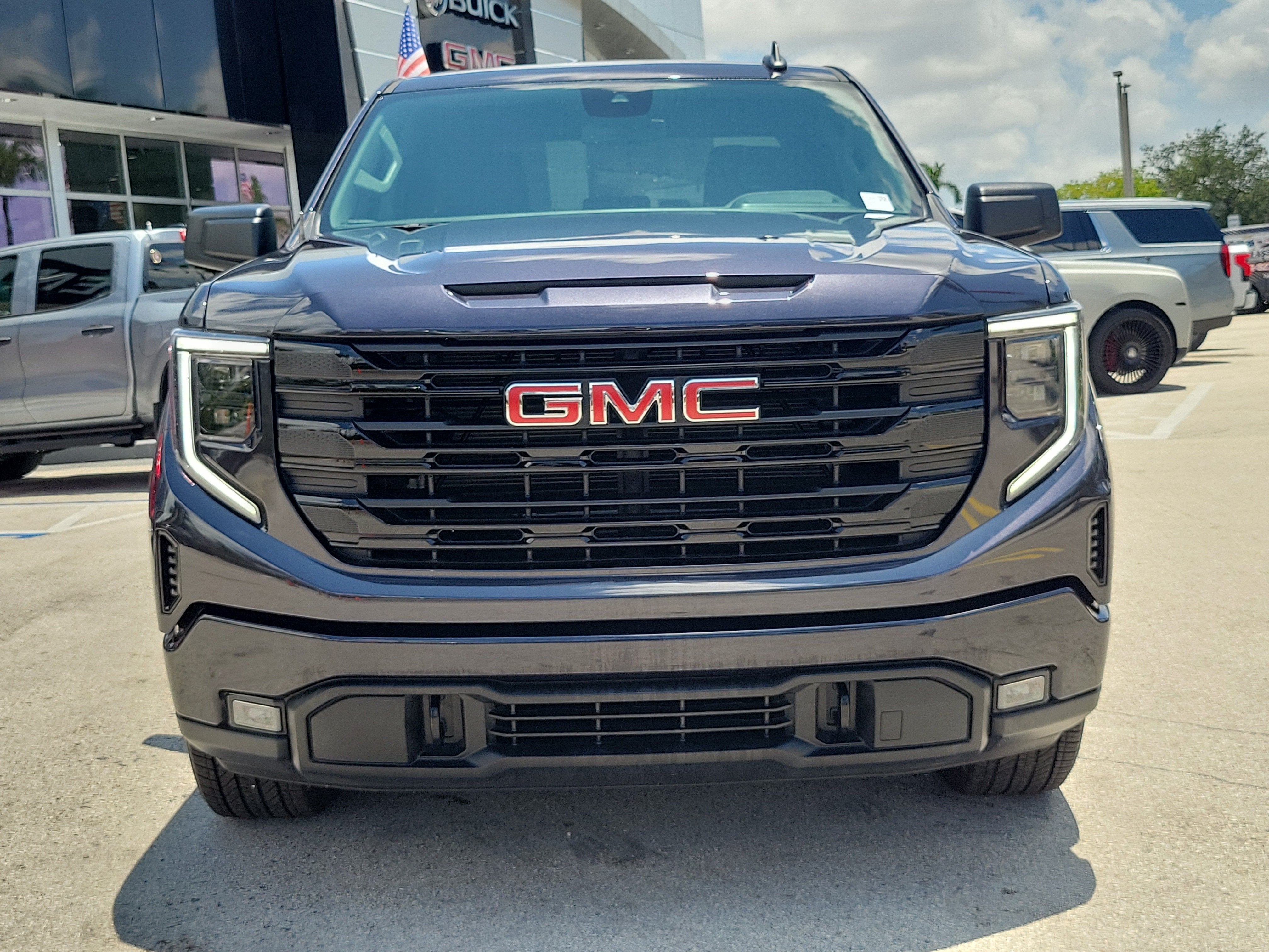 2024 GMC Sierra 1500 Elevation