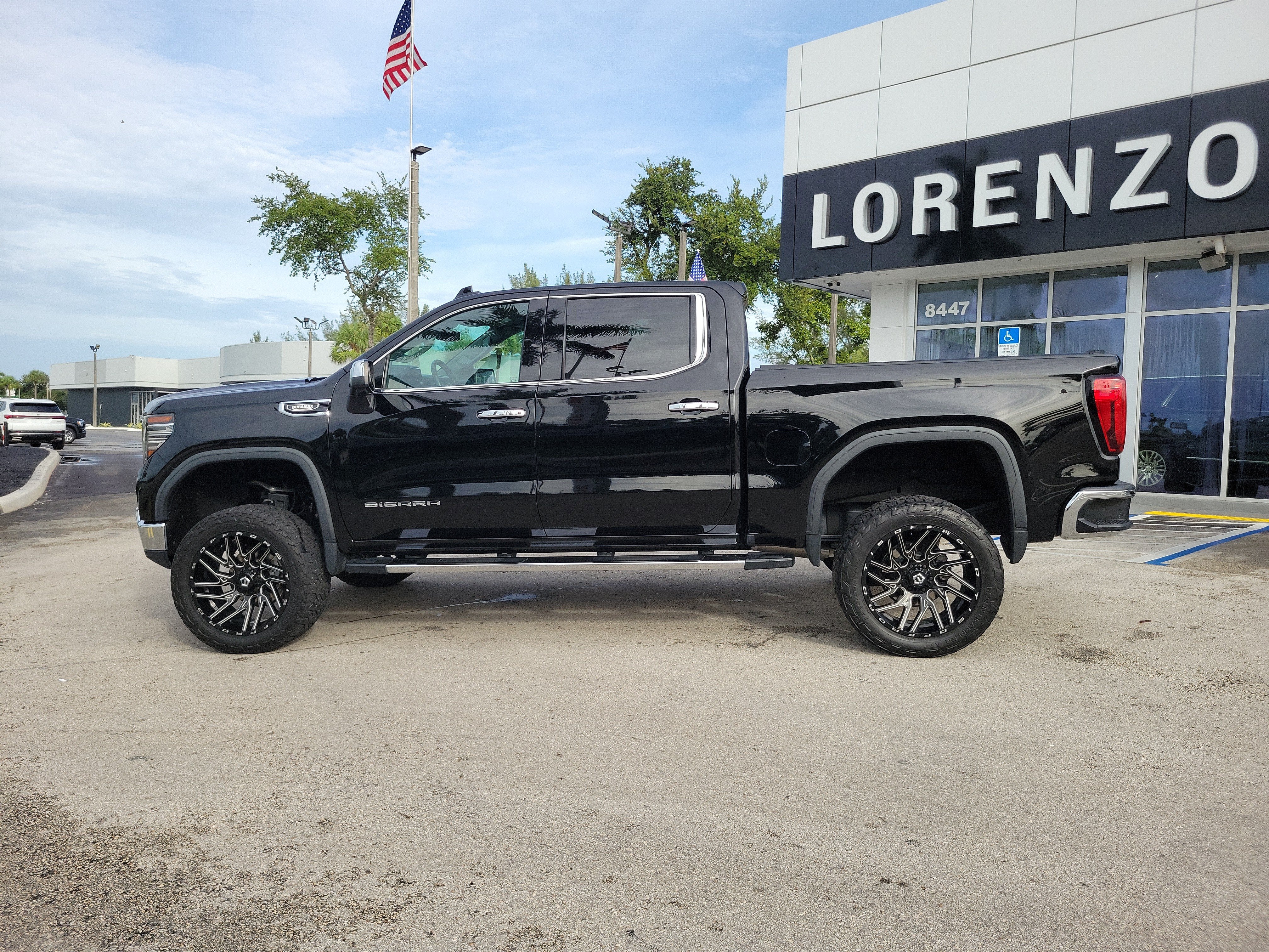 2023 GMC Sierra 1500 SLT