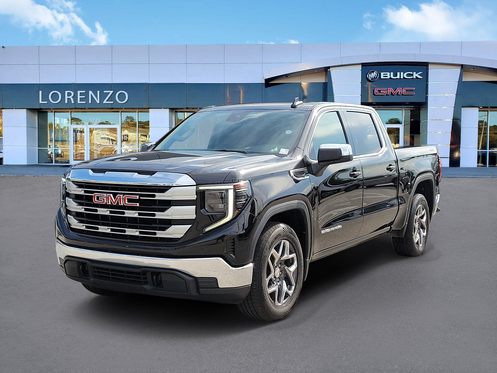 2022 GMC Sierra 4WD Crew Cab Short Box SLE's photo