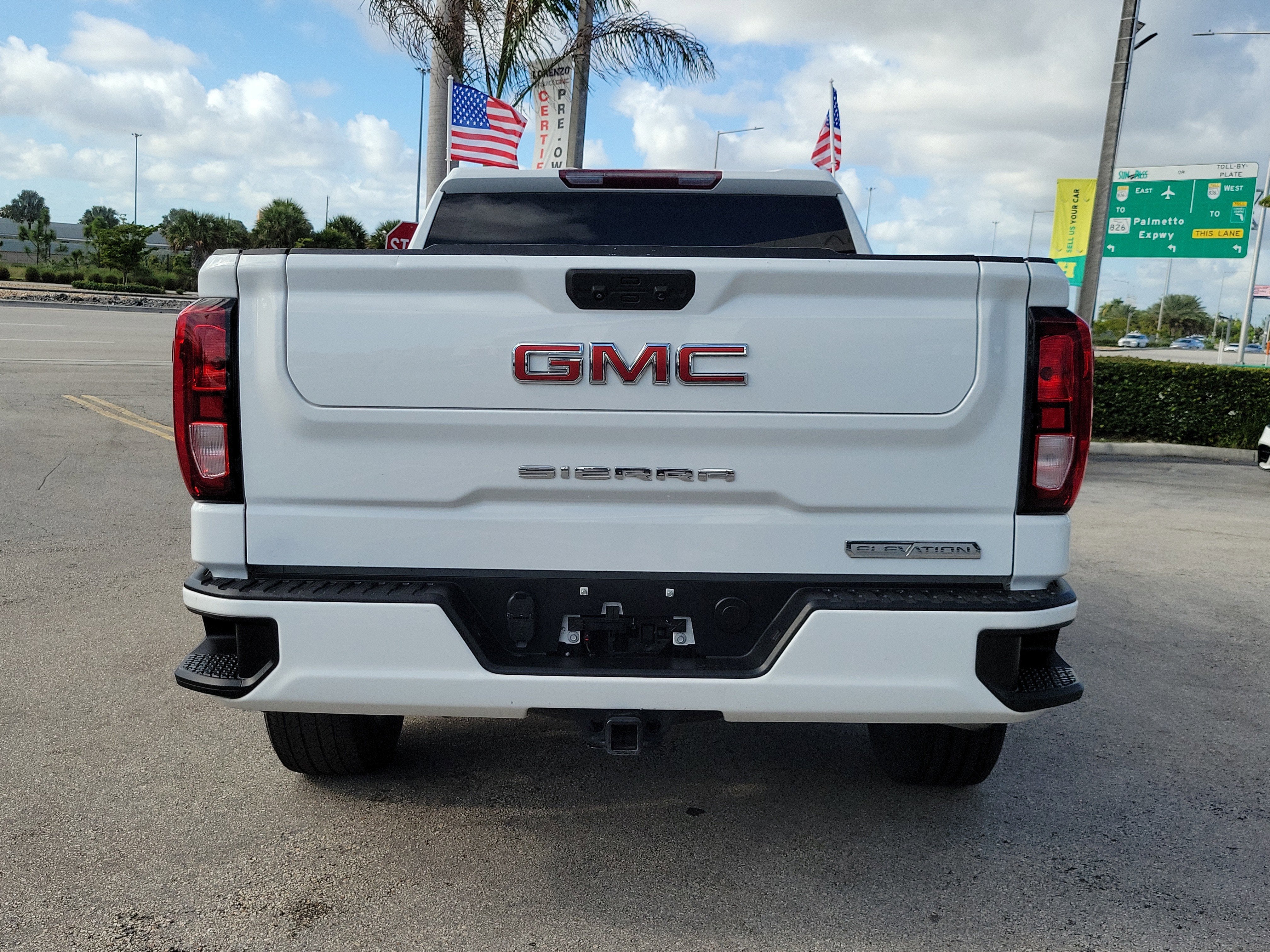 2023 GMC Sierra 1500 Elevation