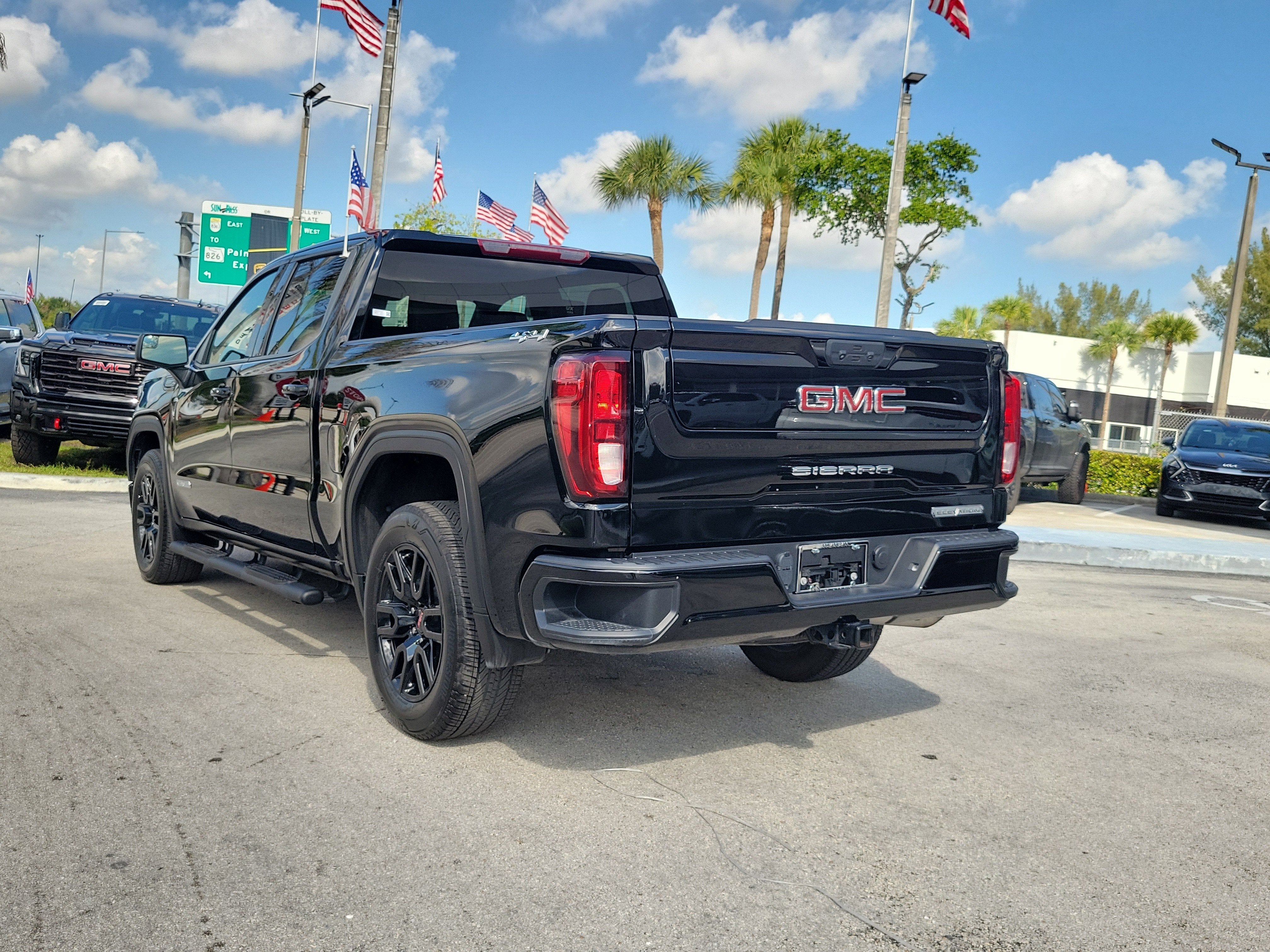 2024 GMC Sierra 1500 Elevation