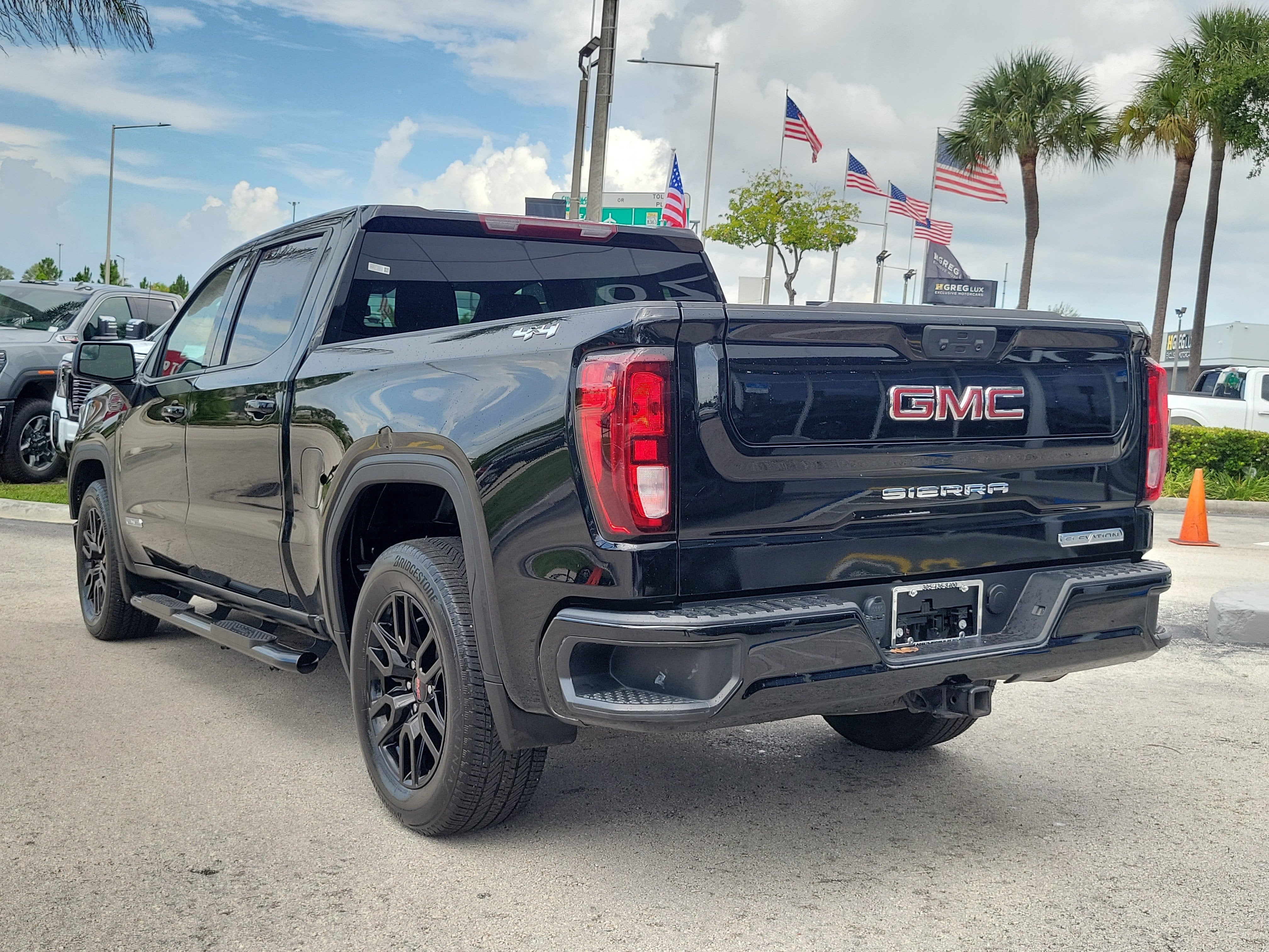 2024 GMC Sierra 1500 Elevation