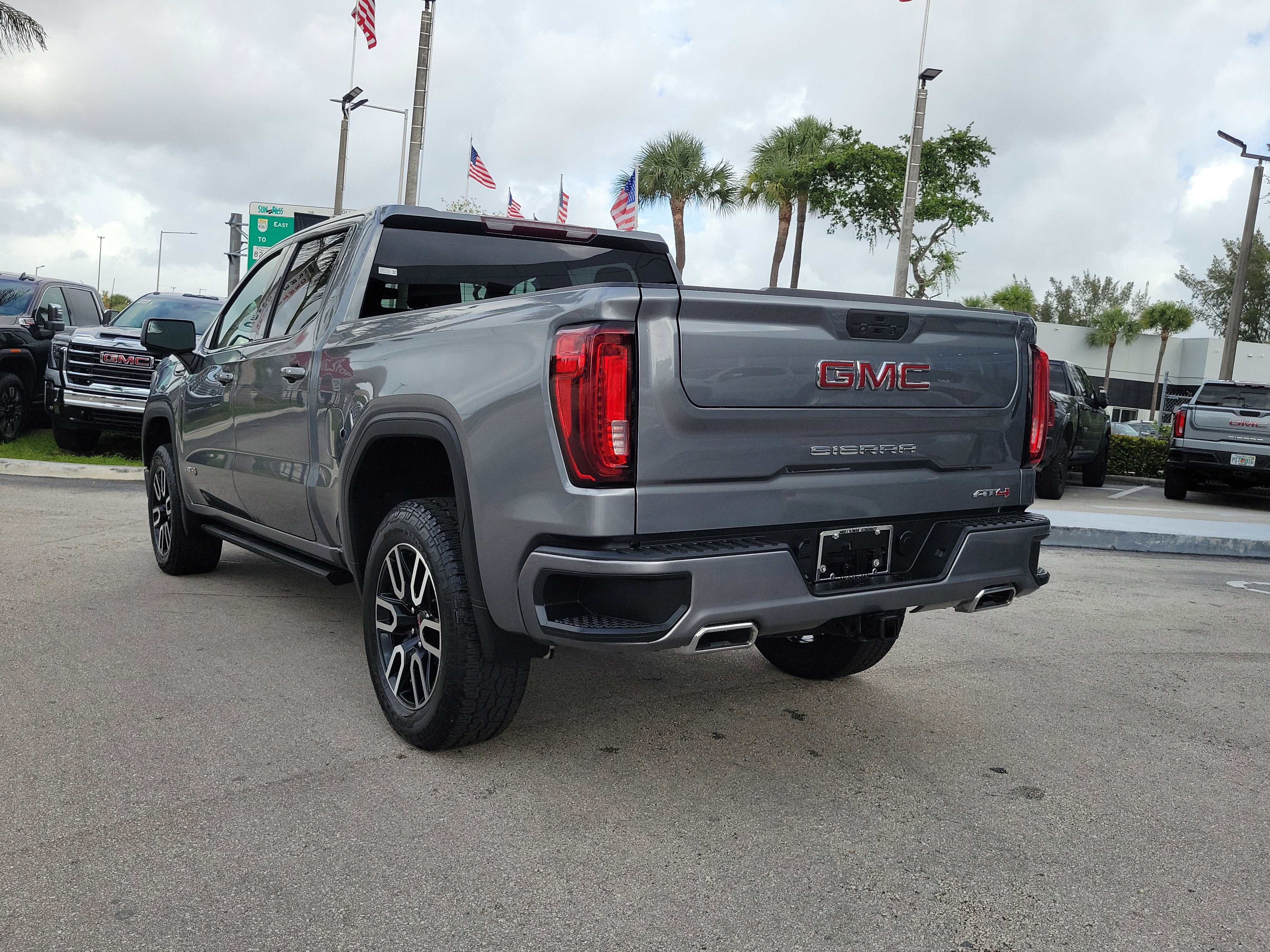 2021 GMC Sierra 1500 AT4